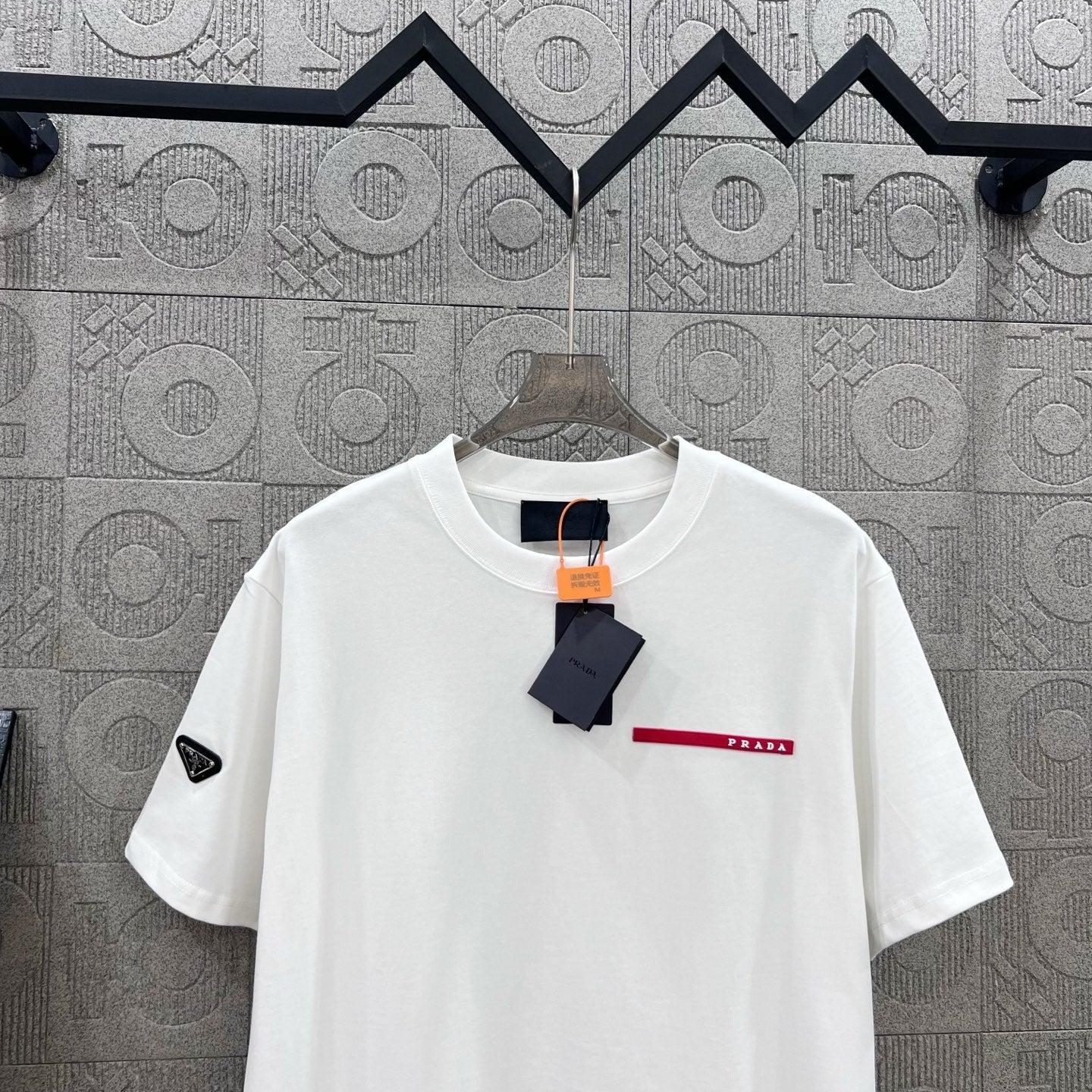 LuxluxHouse Best Quality Clothes T-shirt Prada