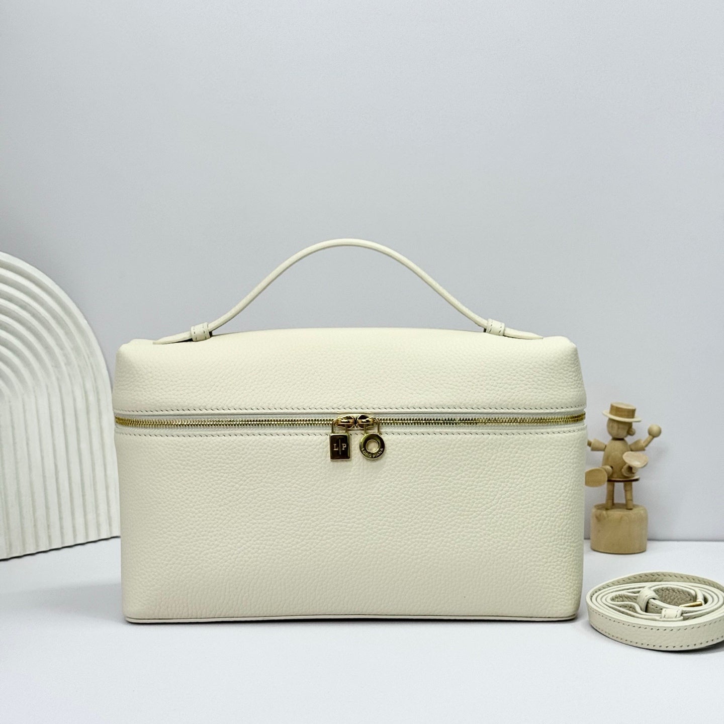 LuxluxHouse Best Quality Bags Loro Piana Women