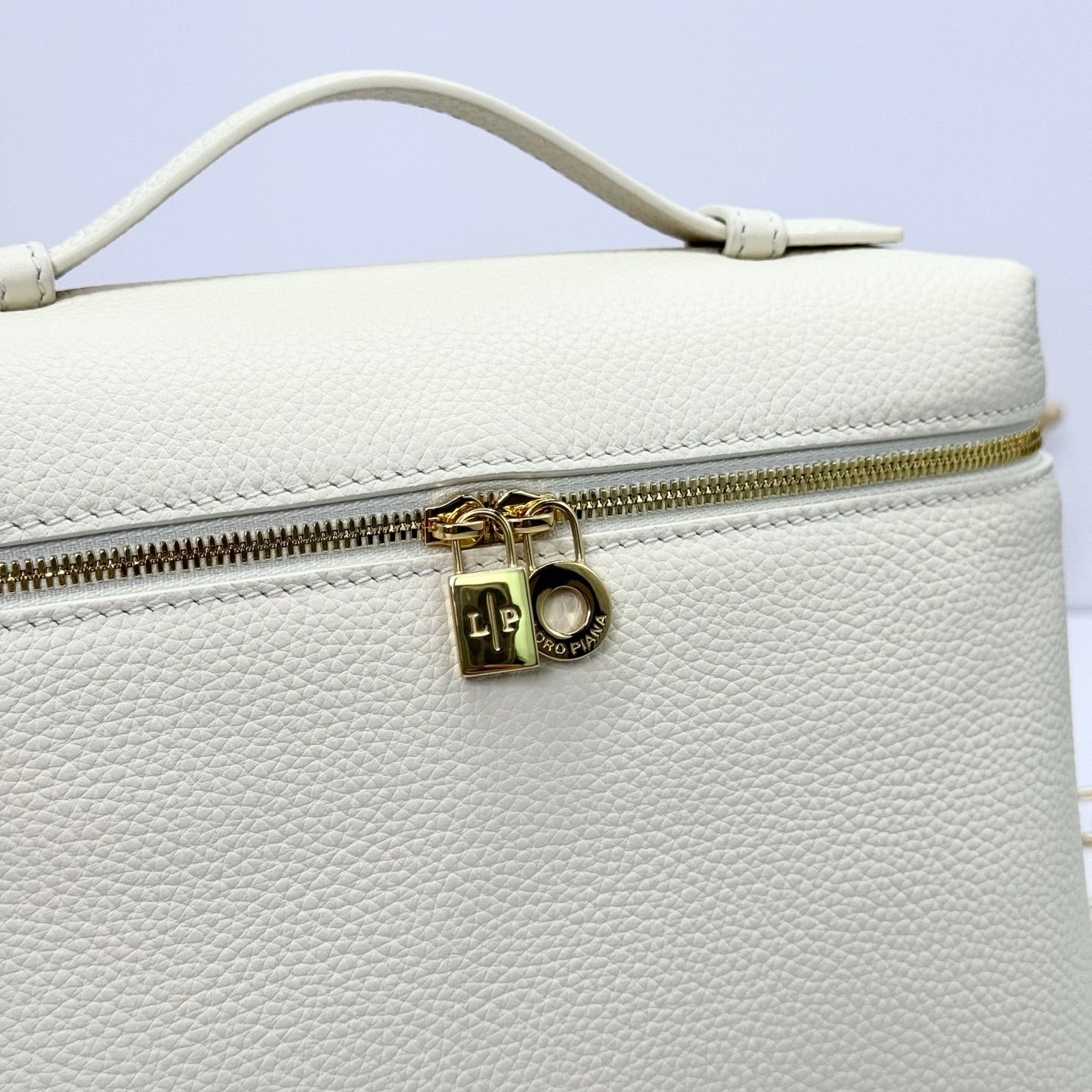 LuxluxHouse Best Quality Bags Loro Piana Women
