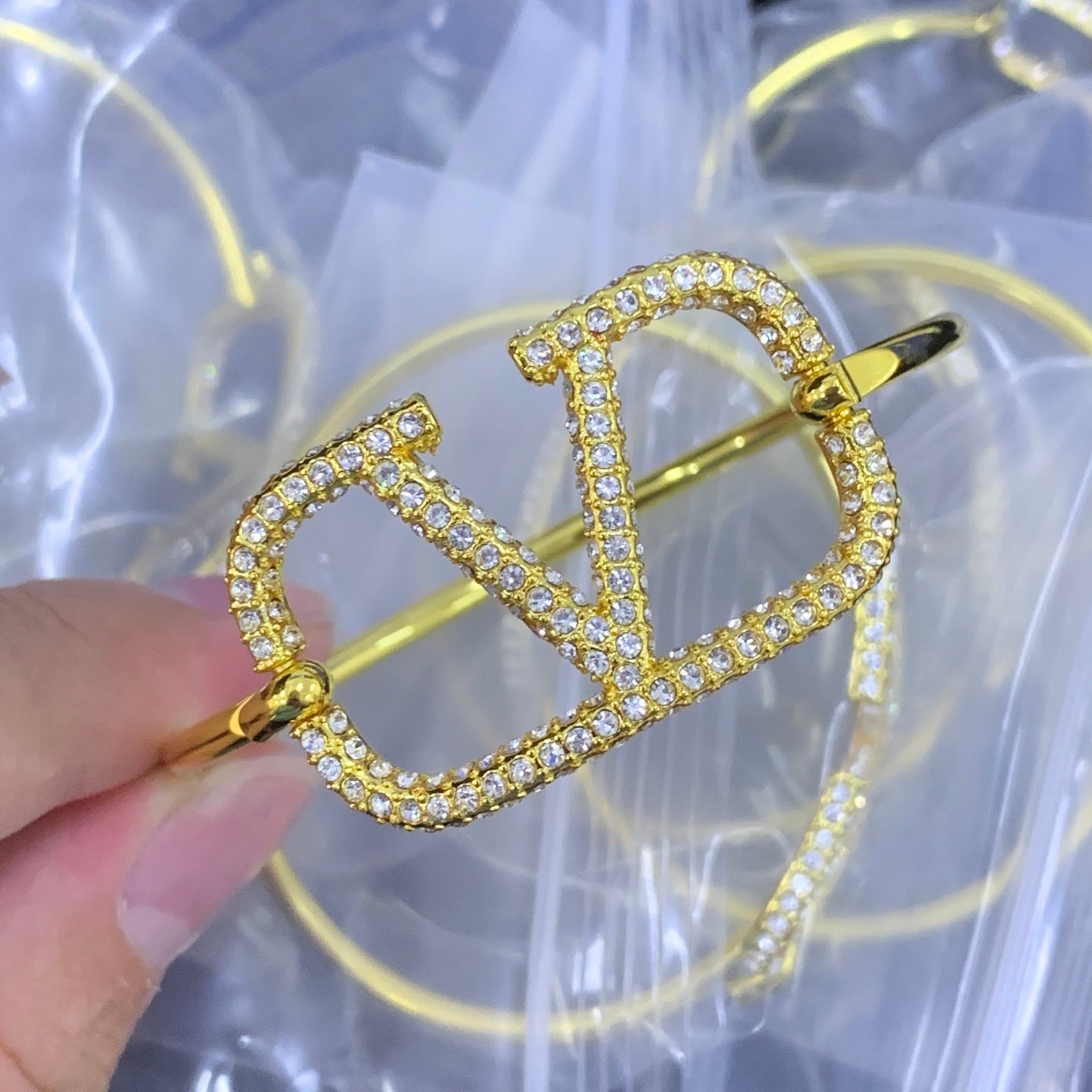 LuxluxHouse Low Price And High Quality Accessories Valentino