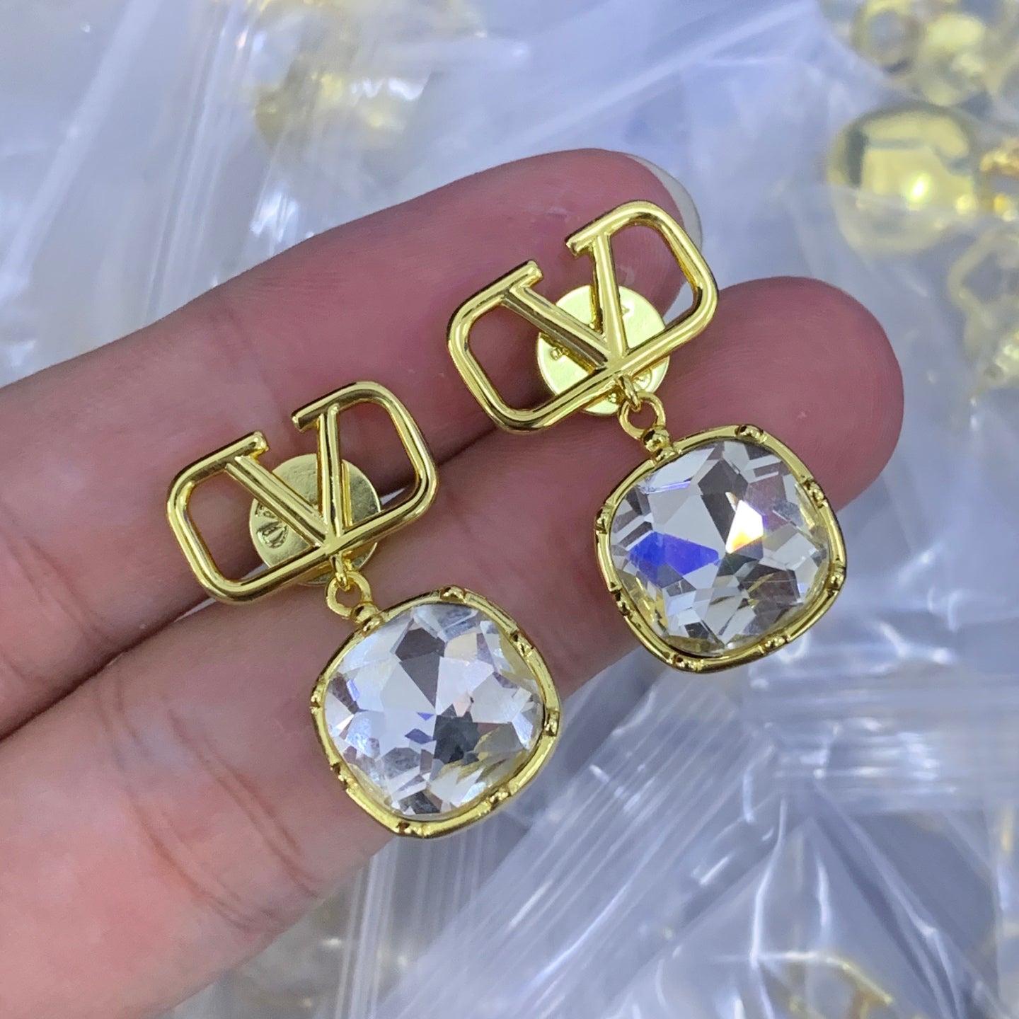 LuxluxHouse Low Price And High Quality Accessories Valentino