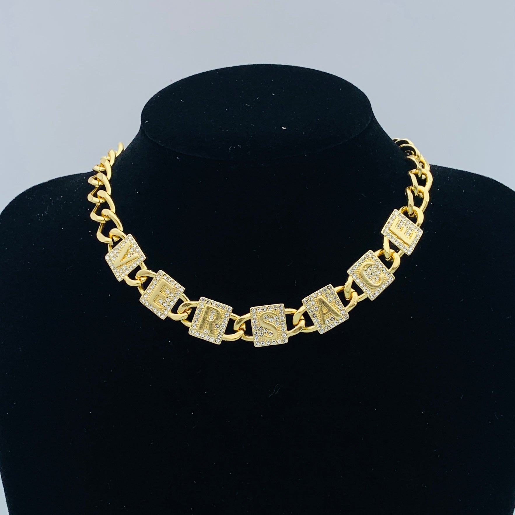 LuxluxHouse Low Price And High Quality Accessories Versace