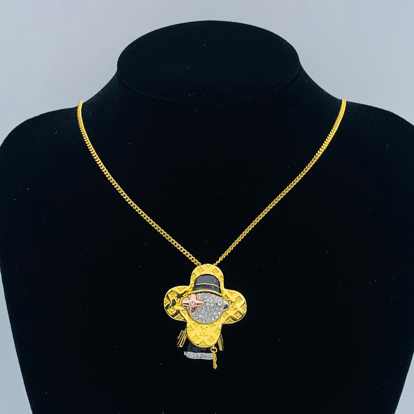 LuxluxHouse Low Price And High Quality Accessories Louis Vuitton