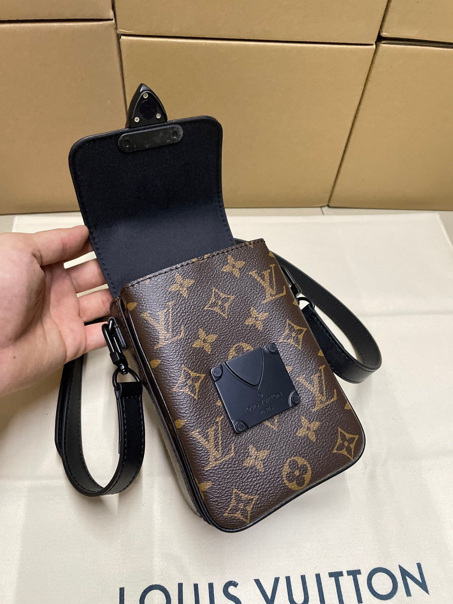 LuxluxHouse Best Quality Bags Louis Vuitton Men