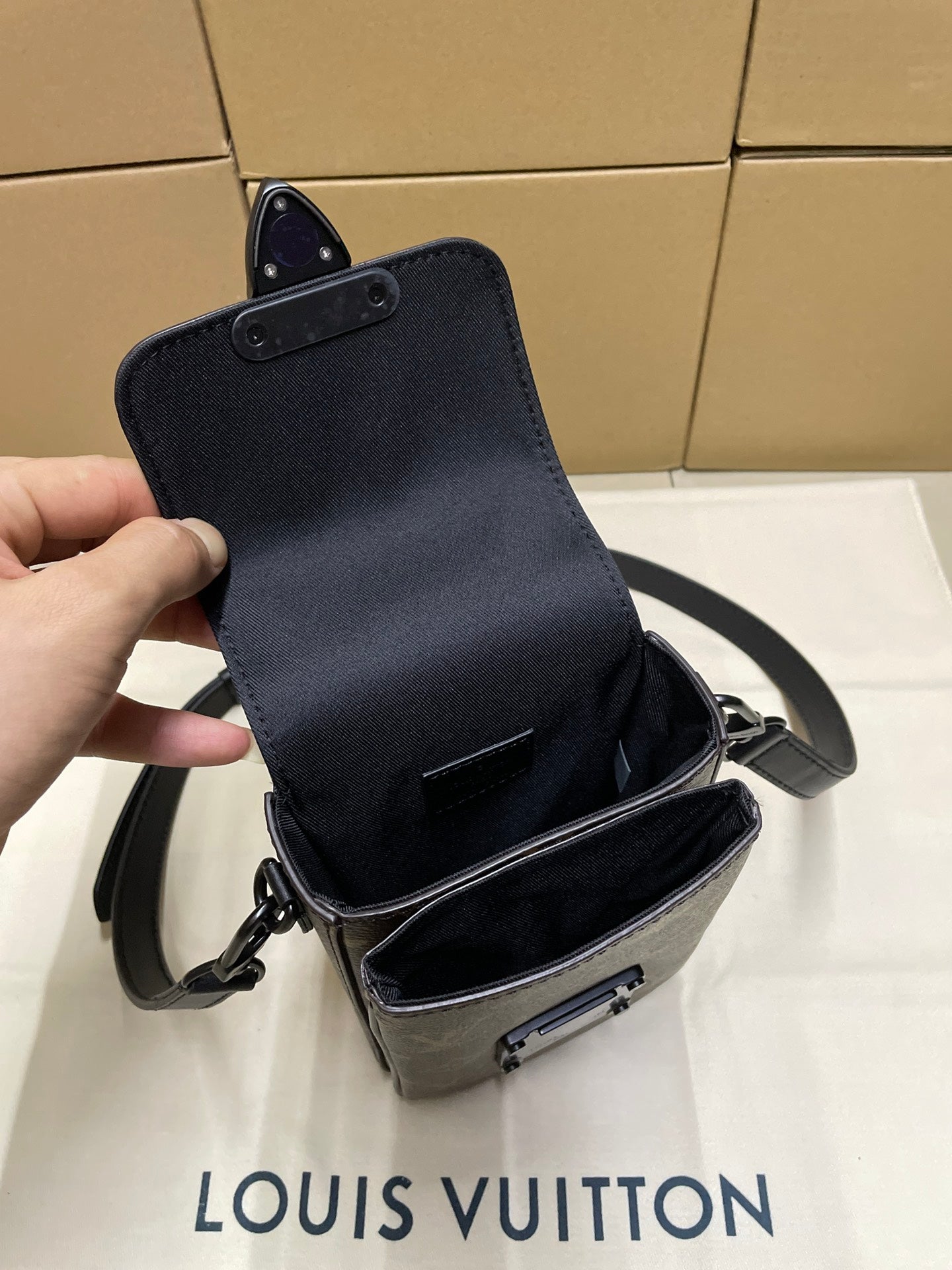 LuxluxHouse Best Quality Bags Louis Vuitton Men