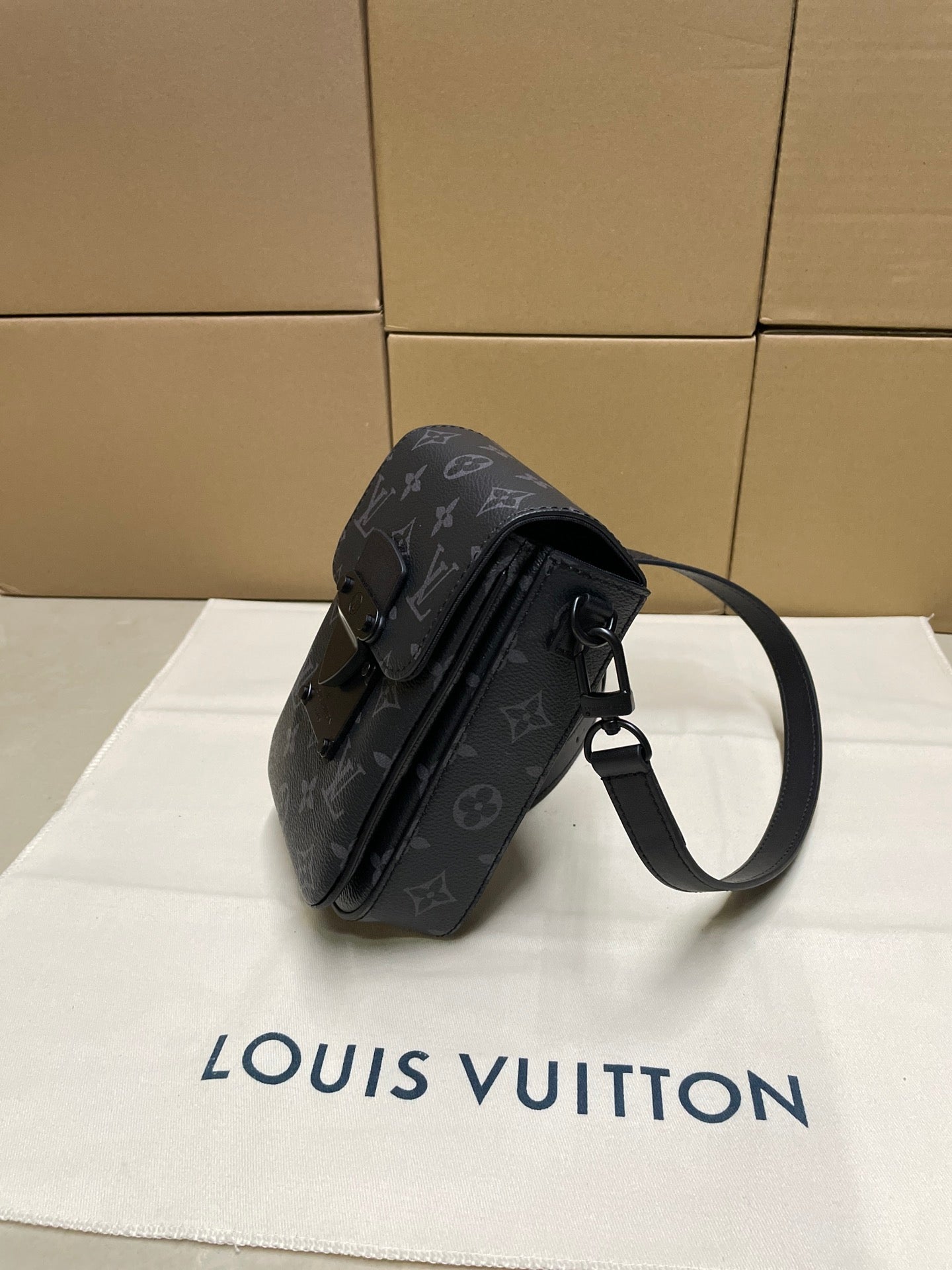 LuxluxHouse Best Quality Bags Louis Vuitton Men