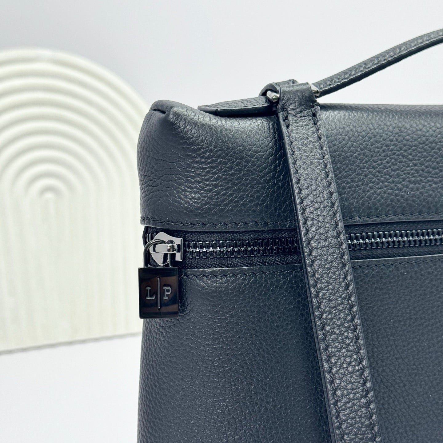 LuxluxHouse Best Quality Bags Loro Piana Women