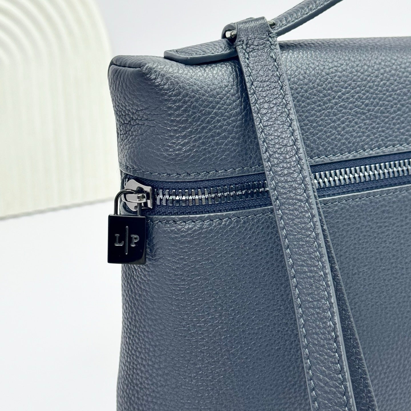 LuxluxHouse Best Quality Bags Loro Piana Women