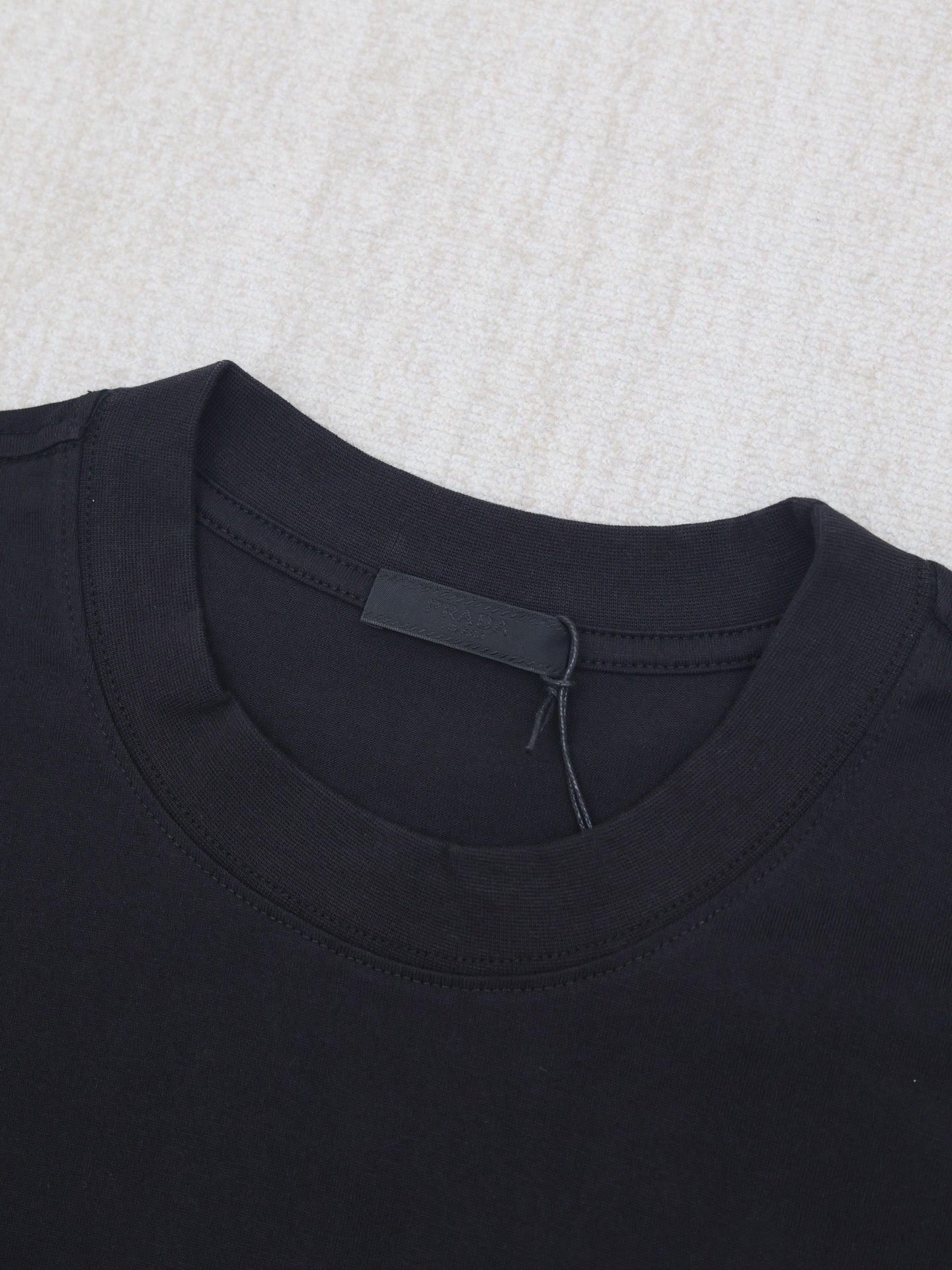 LuxluxHouse Best Quality Clothes T-shirt Prada