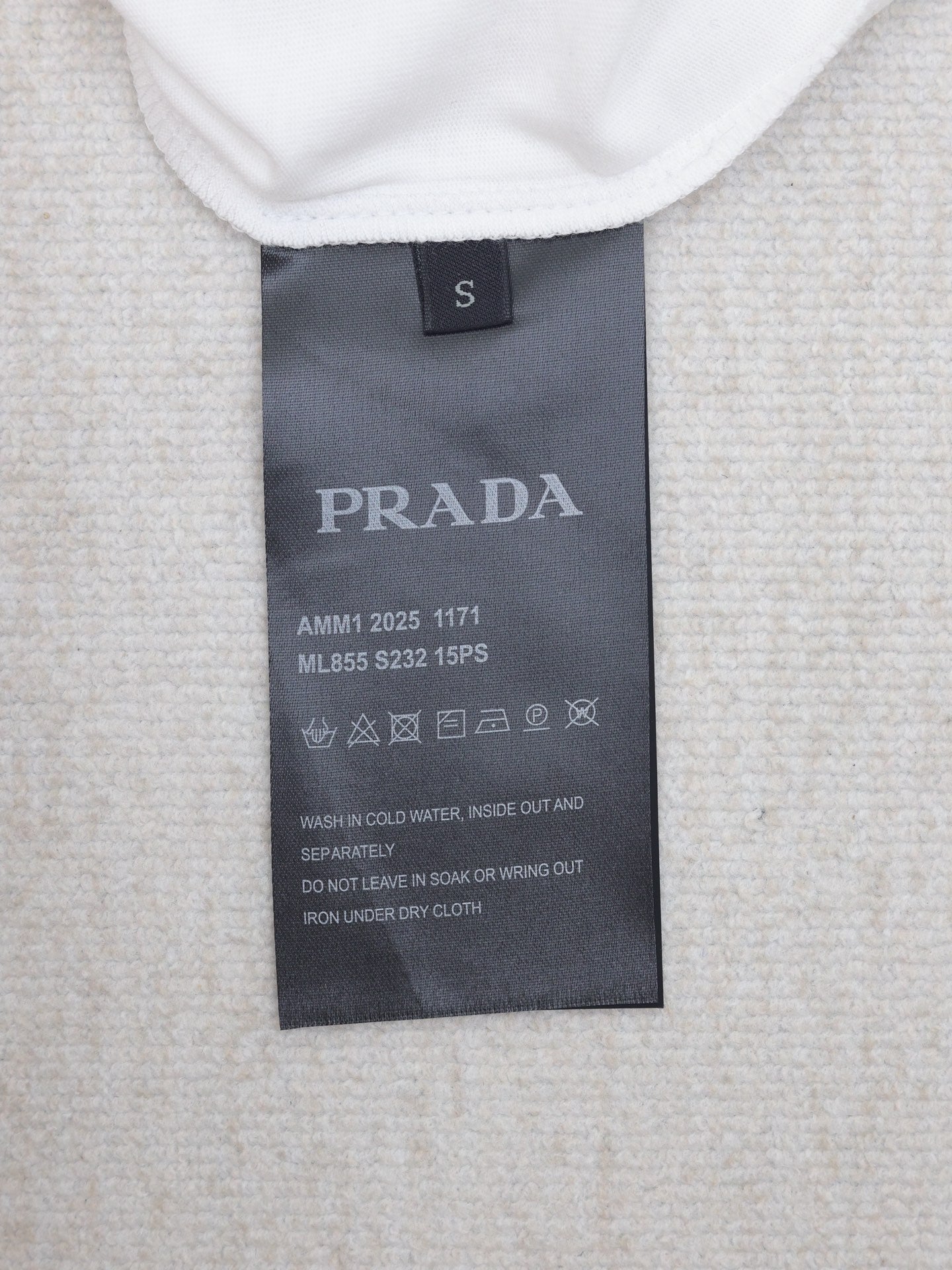 LuxluxHouse Best Quality Clothes T-shirt Prada