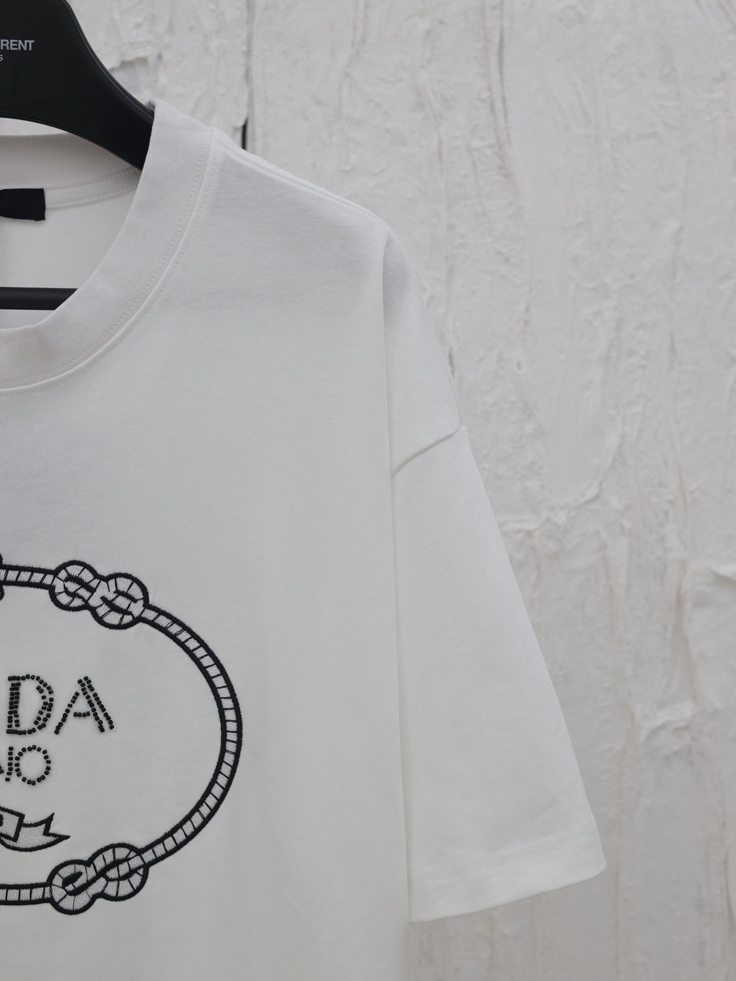 LuxluxHouse Best Quality Clothes T-shirt Prada