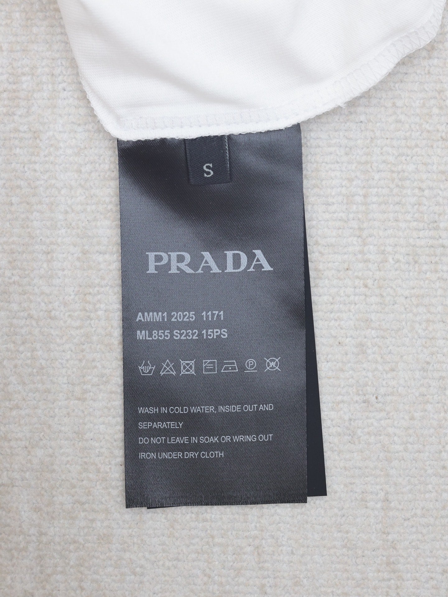 LuxluxHouse Best Quality Clothes T-shirt Prada