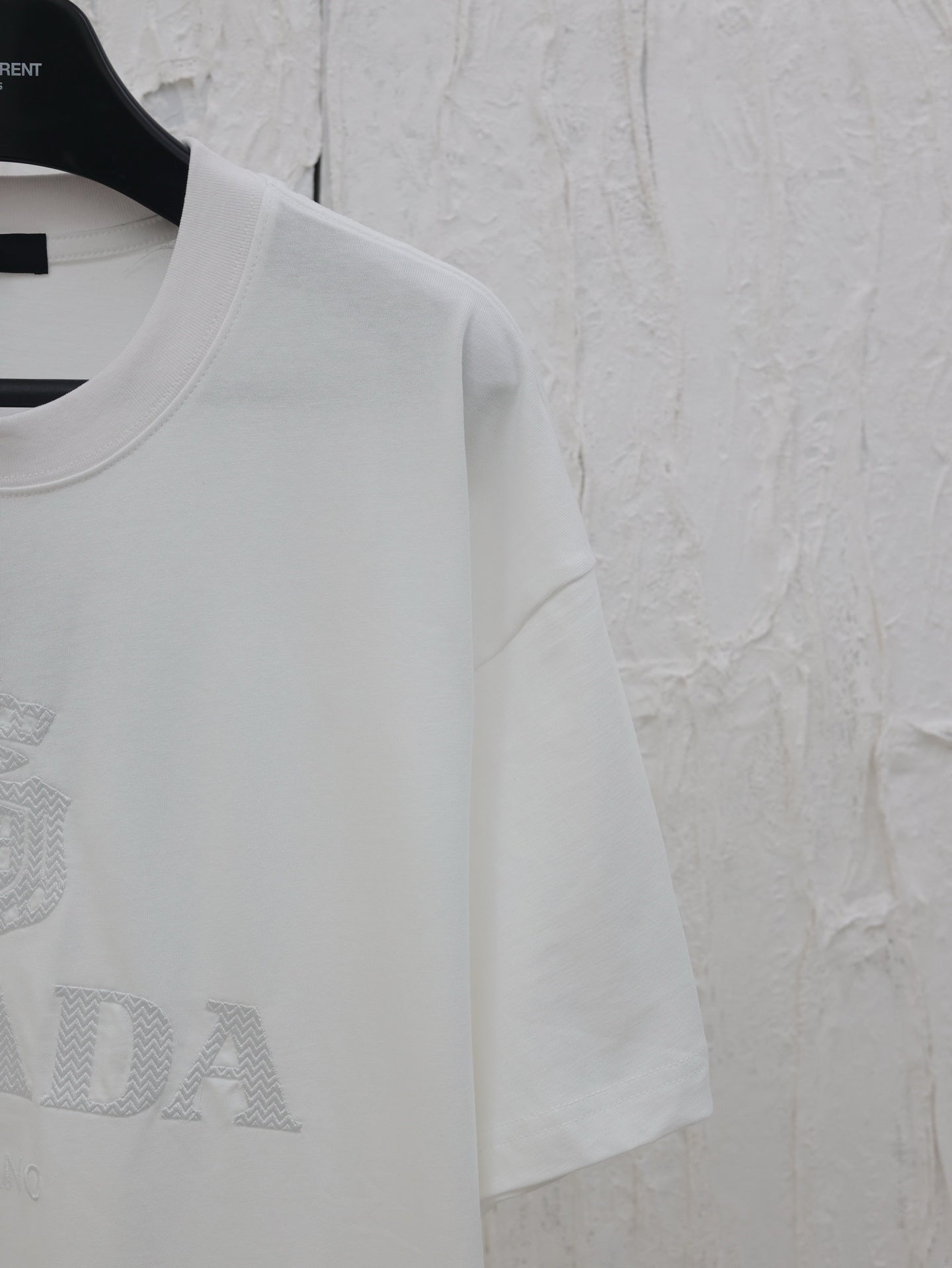 LuxluxHouse Best Quality Clothes T-shirt Prada