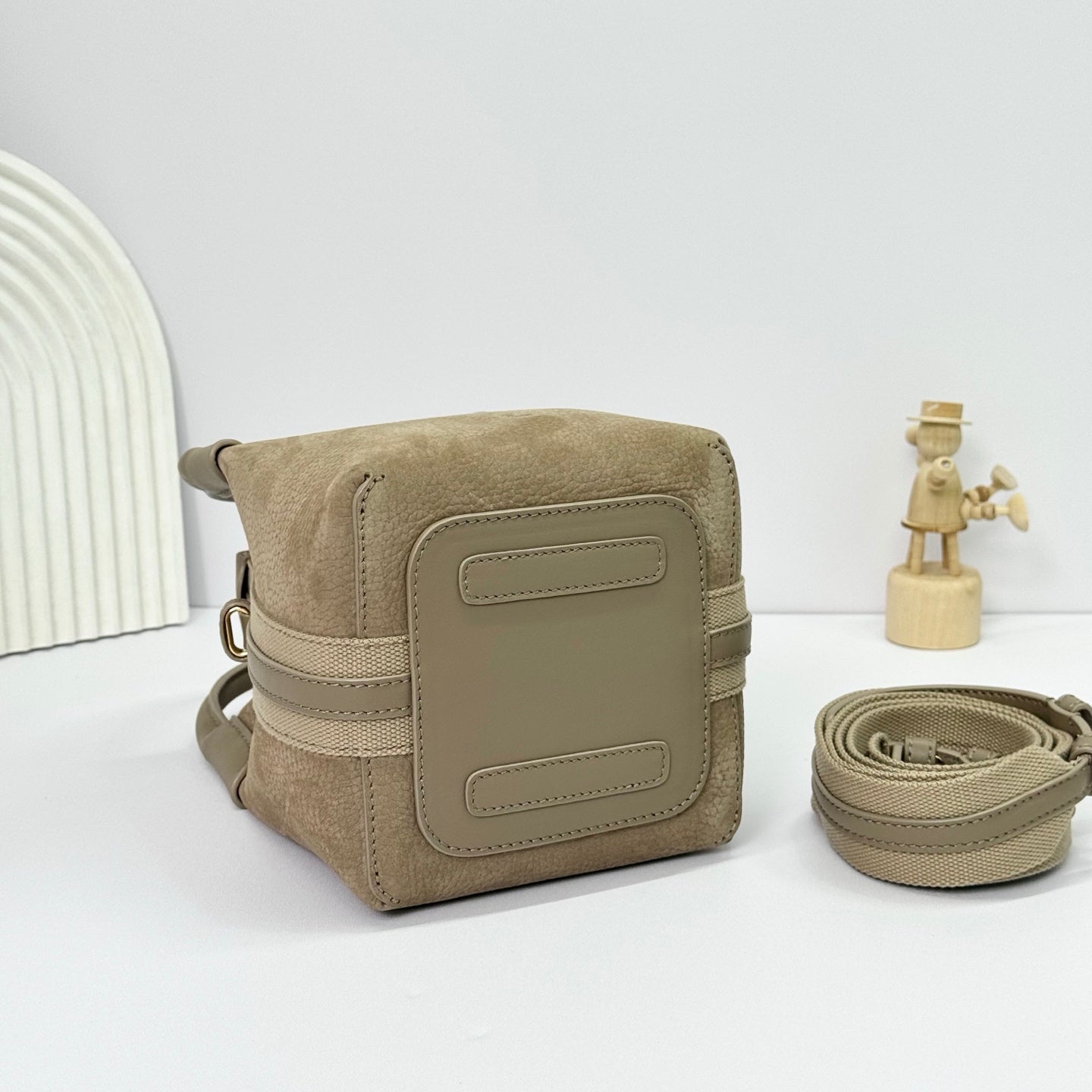 LuxluxHouse Best Quality Bags Loro Piana Women
