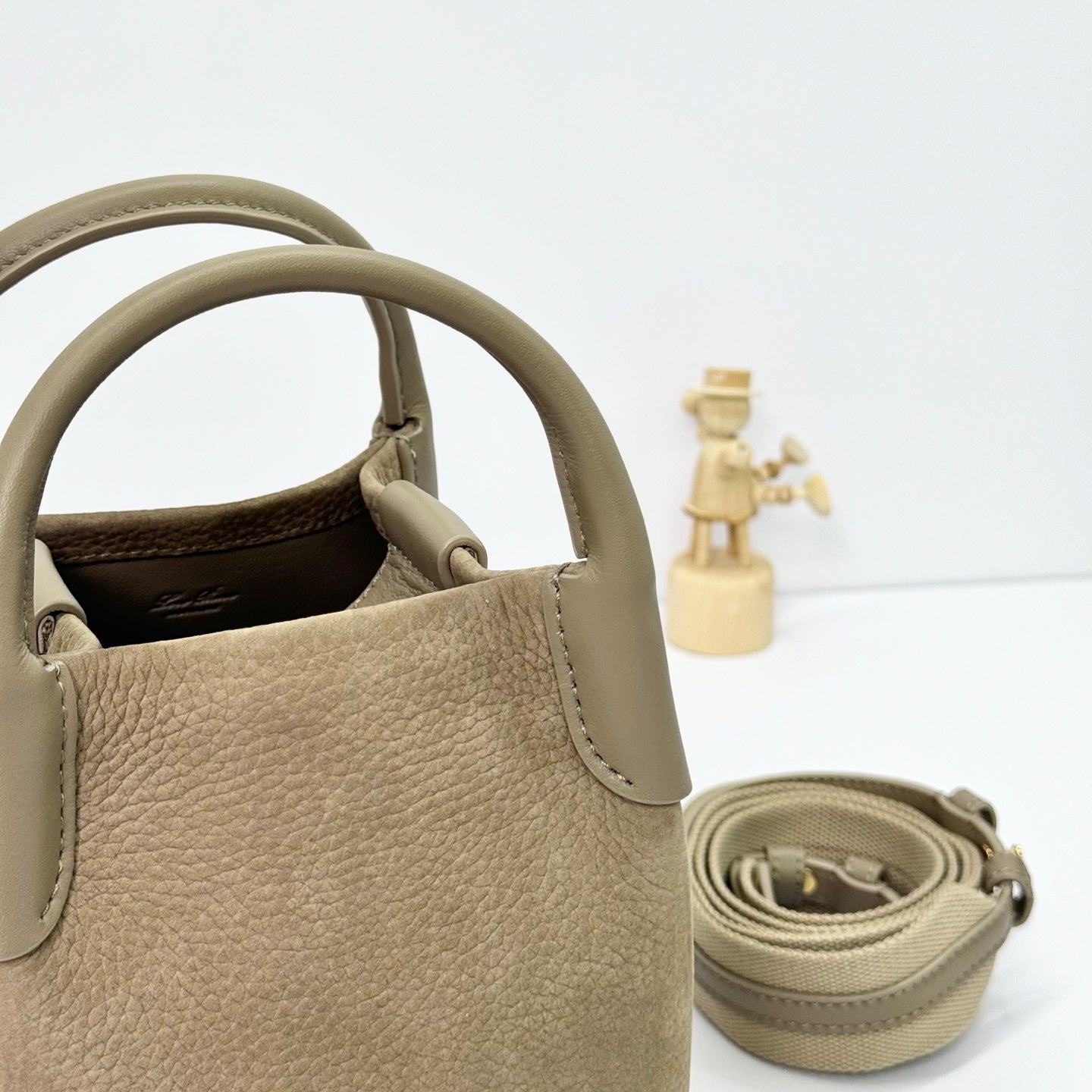 LuxluxHouse Best Quality Bags Loro Piana Women