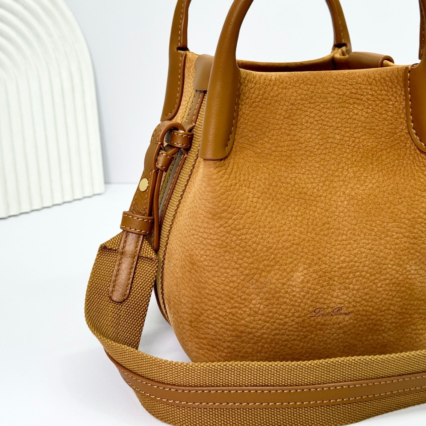 LuxluxHouse Best Quality Bags Loro Piana Women
