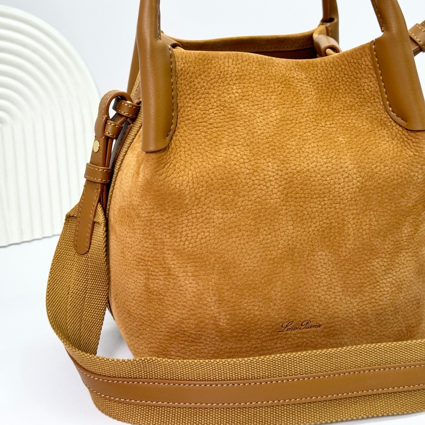 LuxluxHouse Best Quality Bags Loro Piana Women