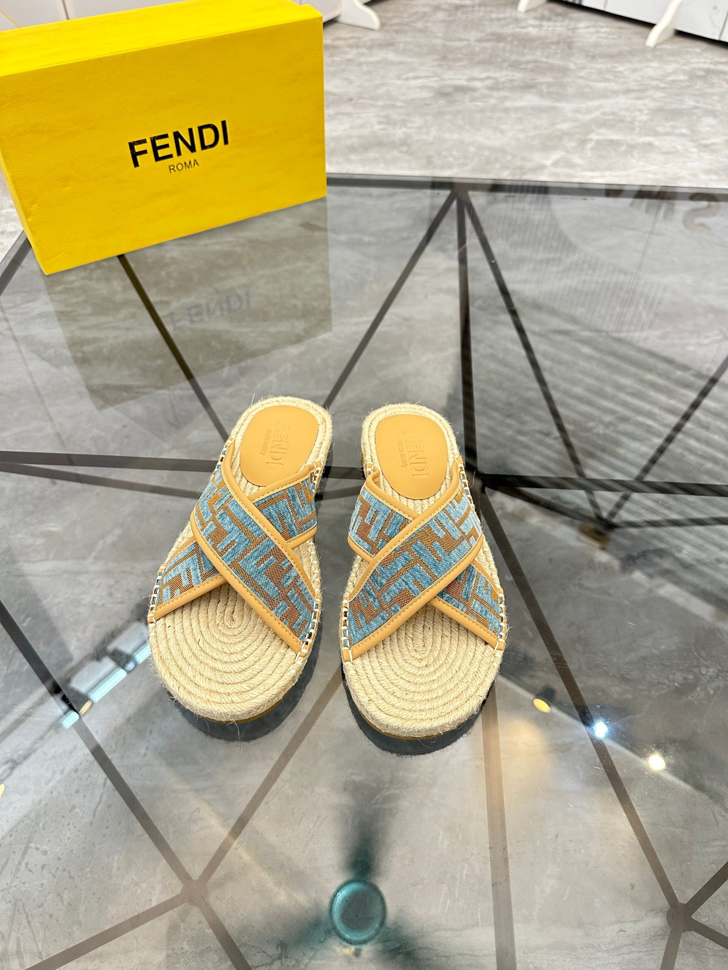 LuxluxHouse Best Quality Sandals Fendi