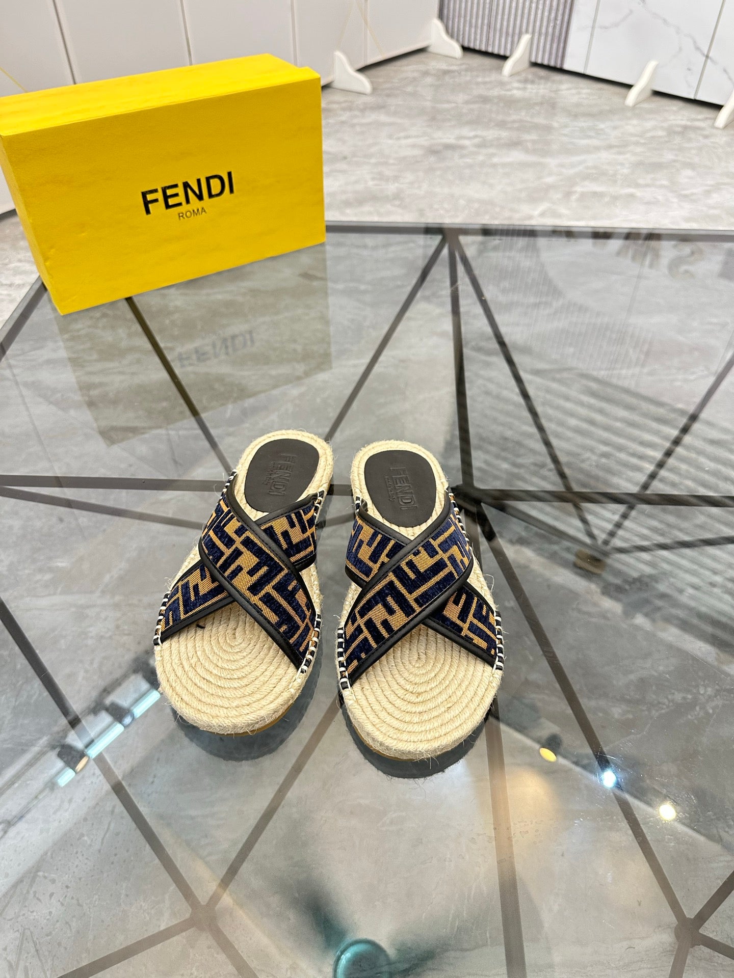LuxluxHouse Best Quality Sandals Fendi