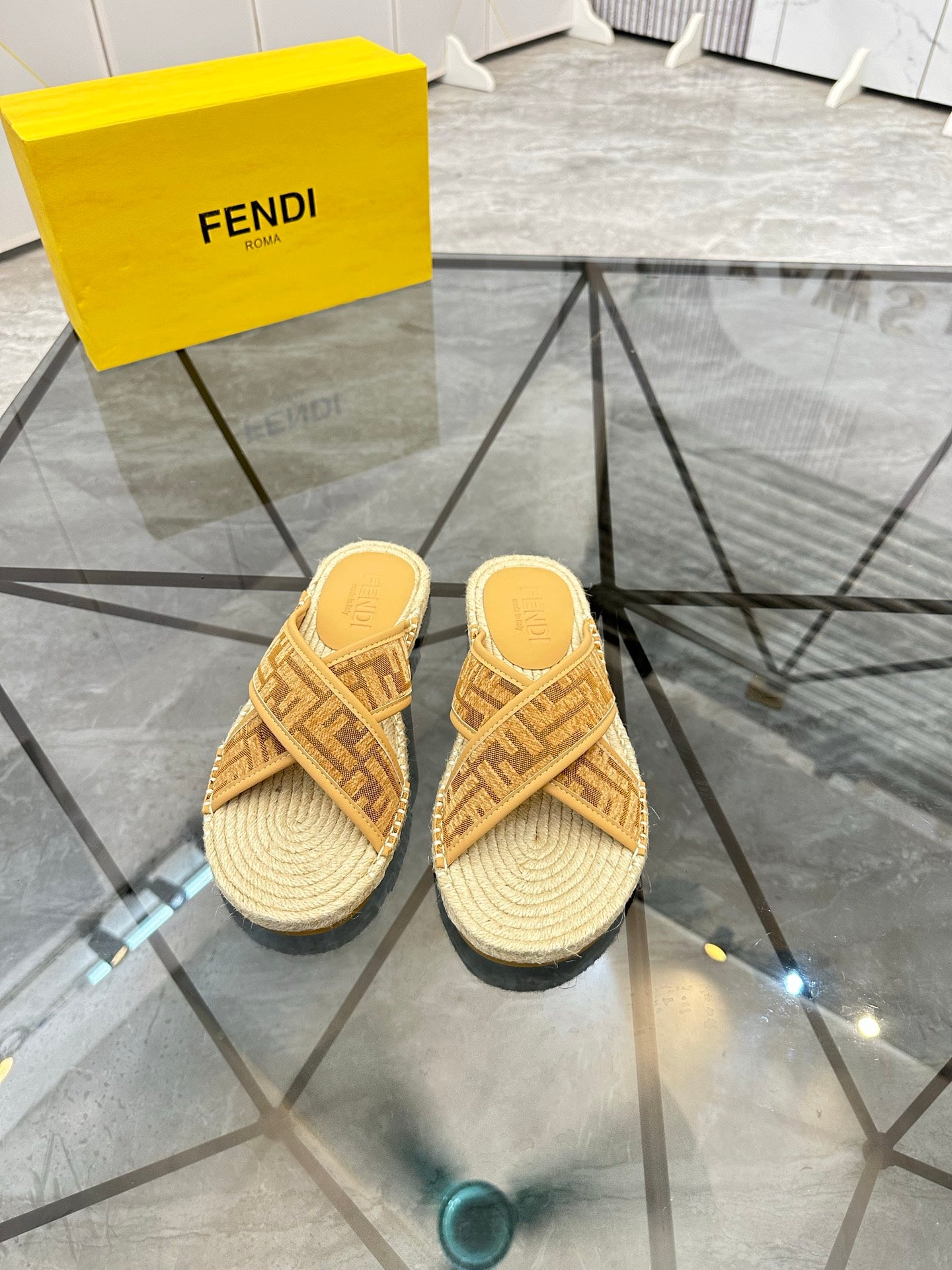 LuxluxHouse Best Quality Sandals Fendi