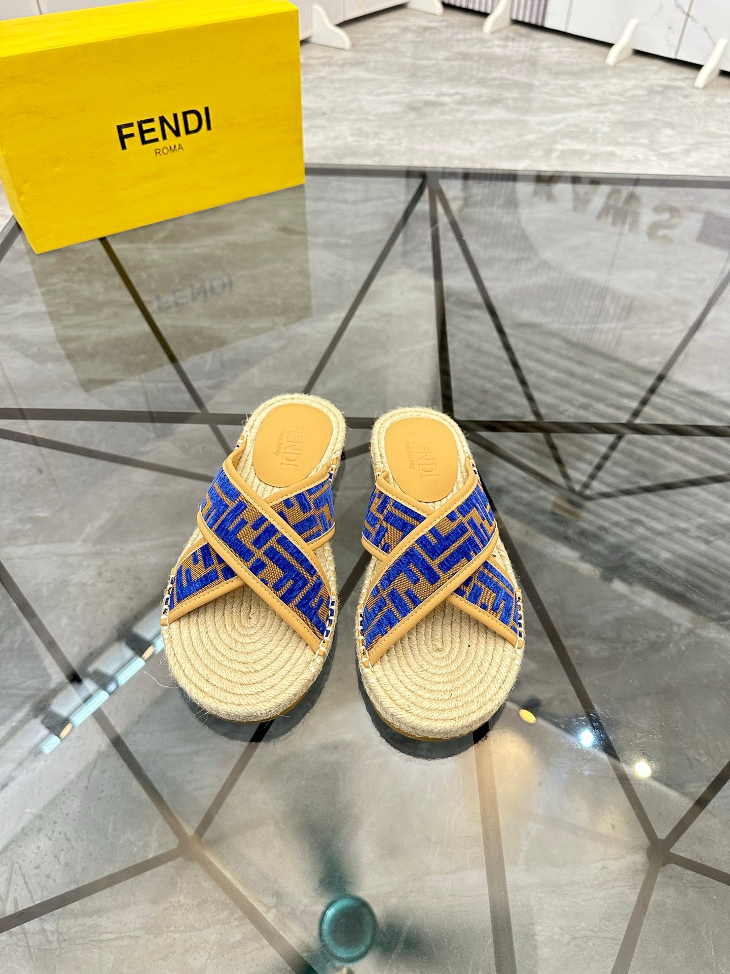 LuxluxHouse Best Quality Sandals Fendi