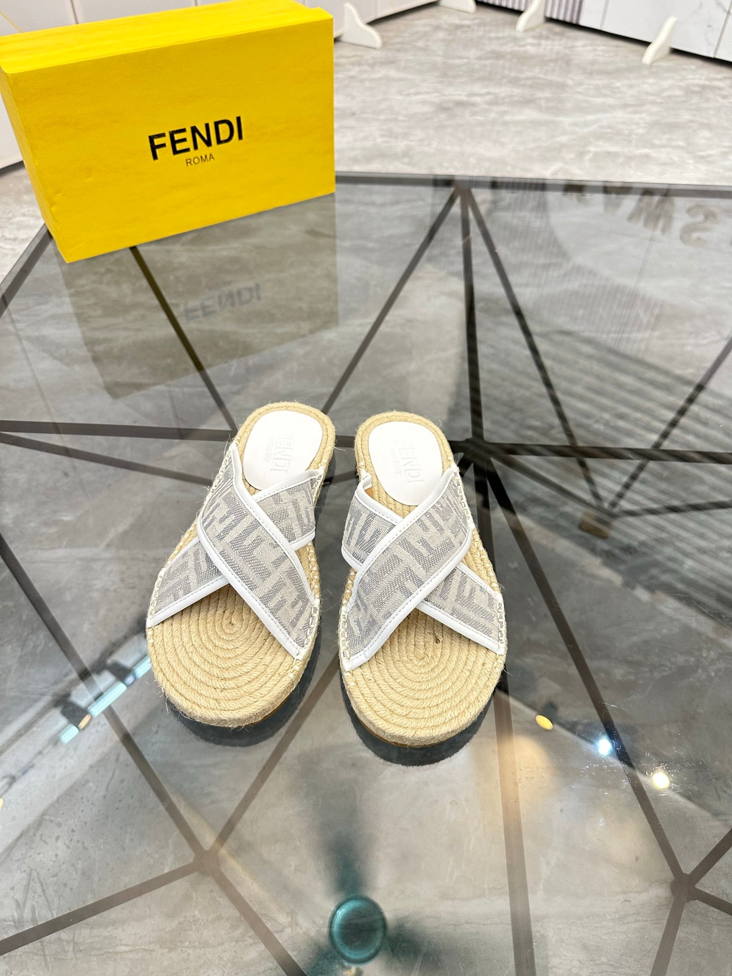 LuxluxHouse Best Quality Sandals Fendi