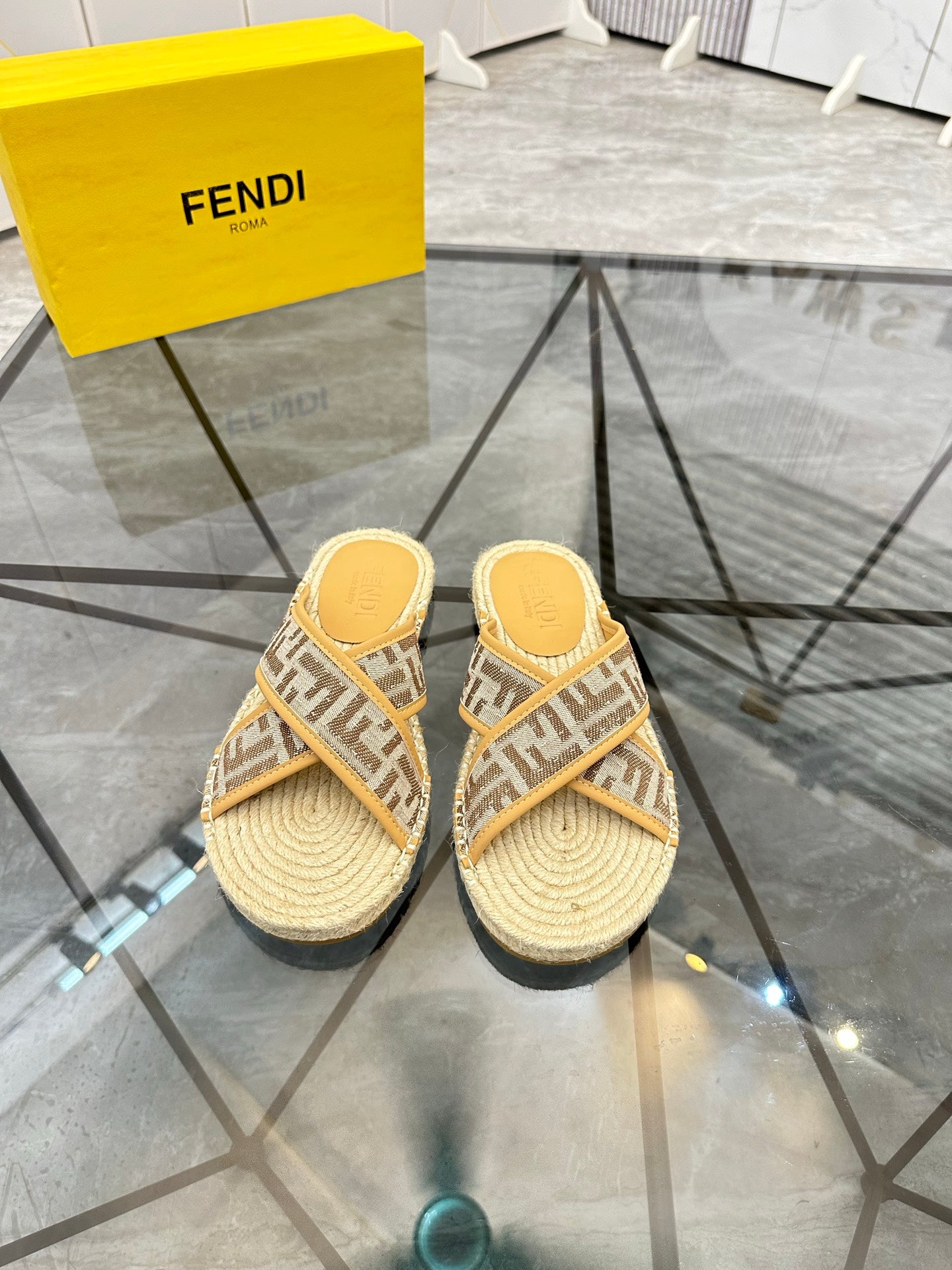 LuxluxHouse Best Quality Sandals Fendi