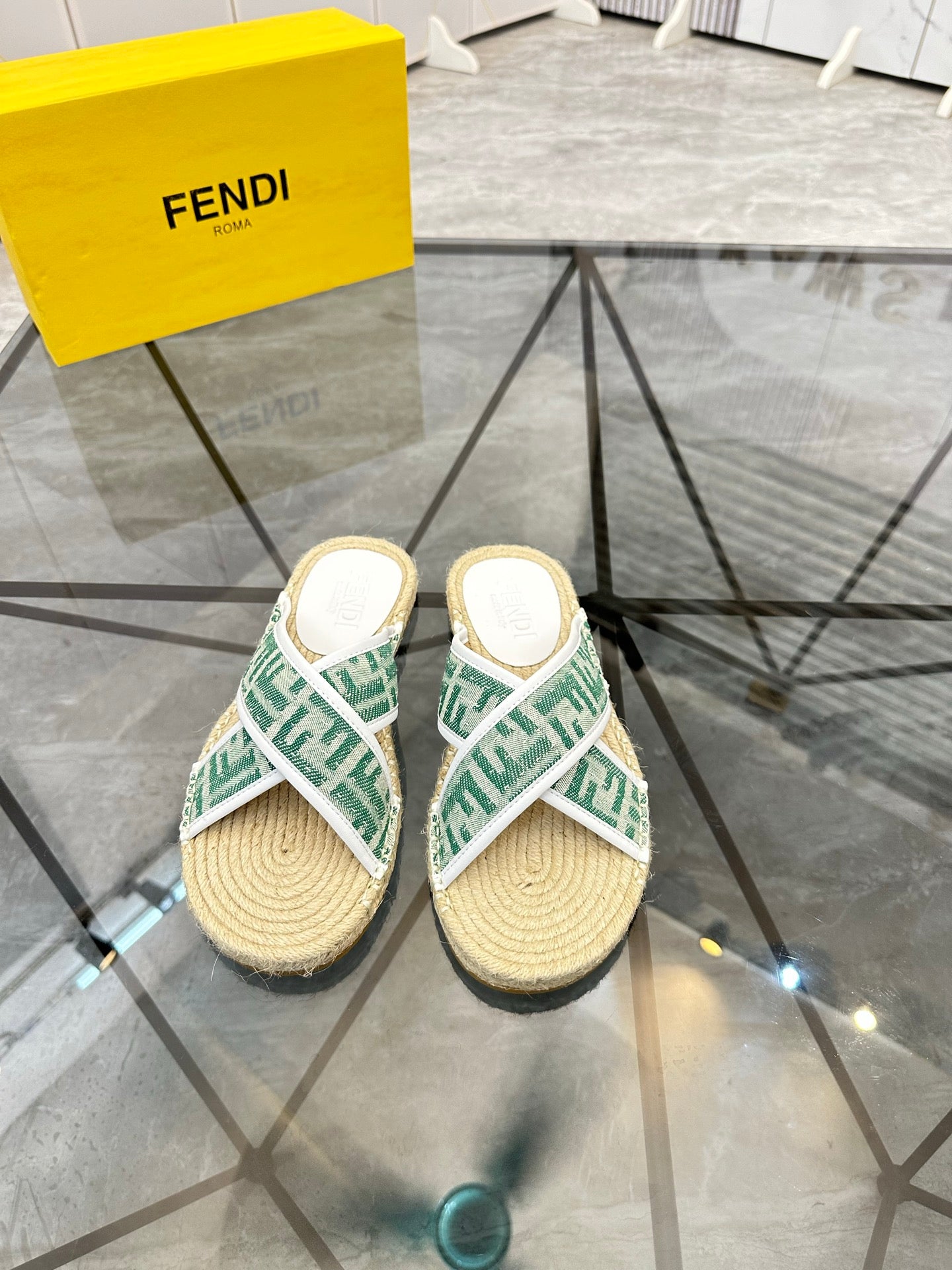 LuxluxHouse Best Quality Sandals Fendi