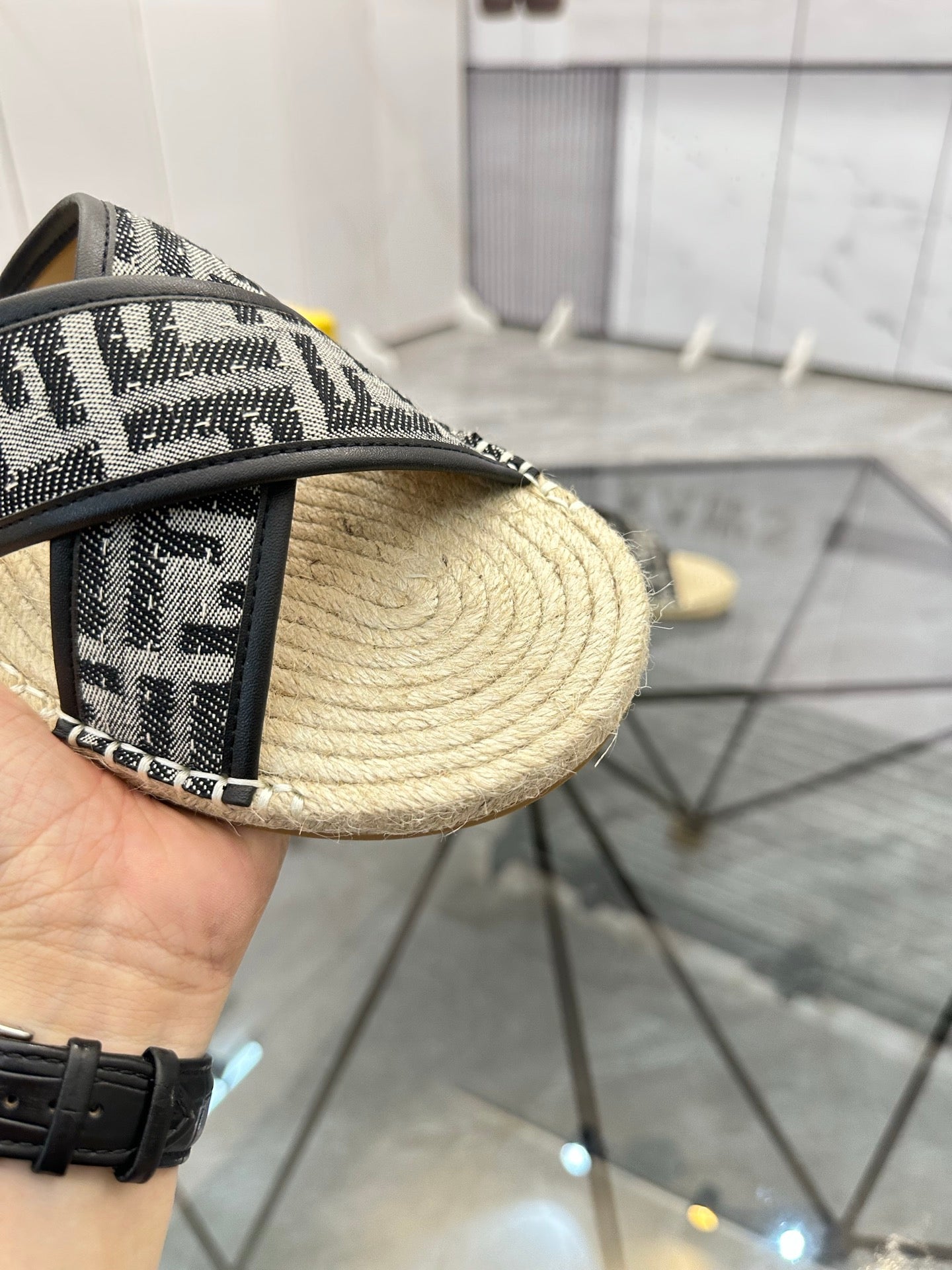 LuxluxHouse Best Quality Sandals Fendi