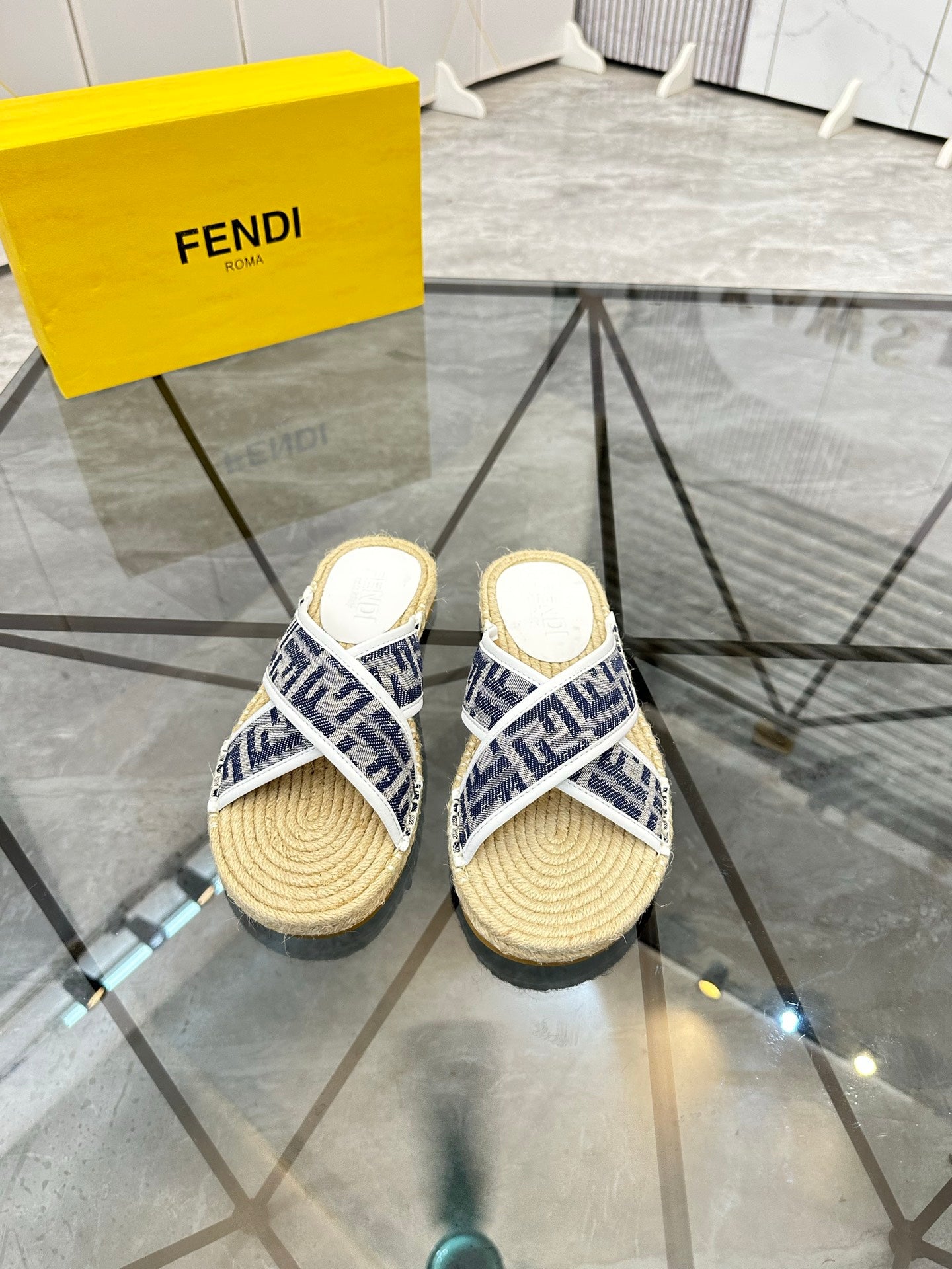 LuxluxHouse Best Quality Sandals Fendi