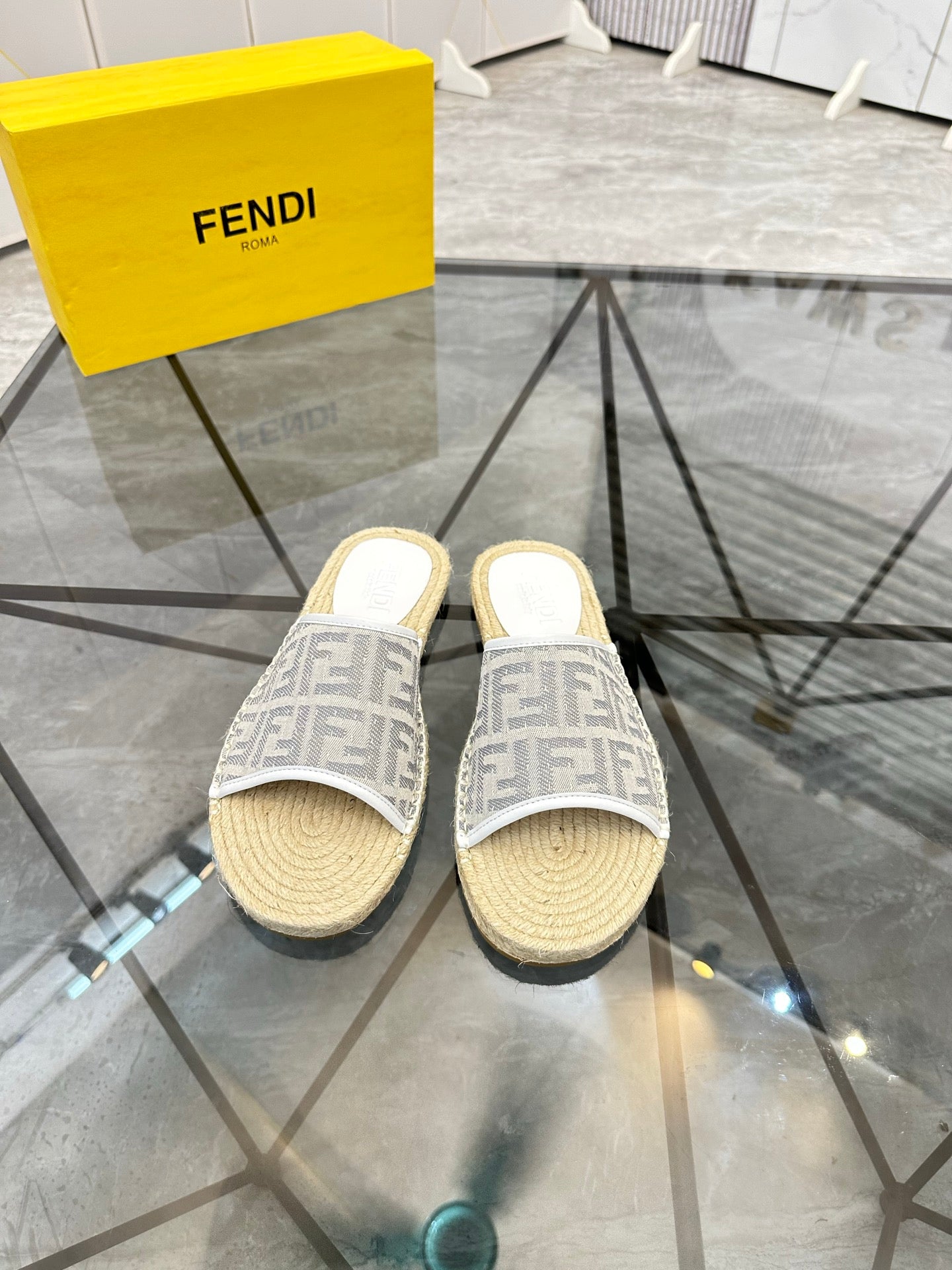 LuxluxHouse Best Quality Sandals Fendi