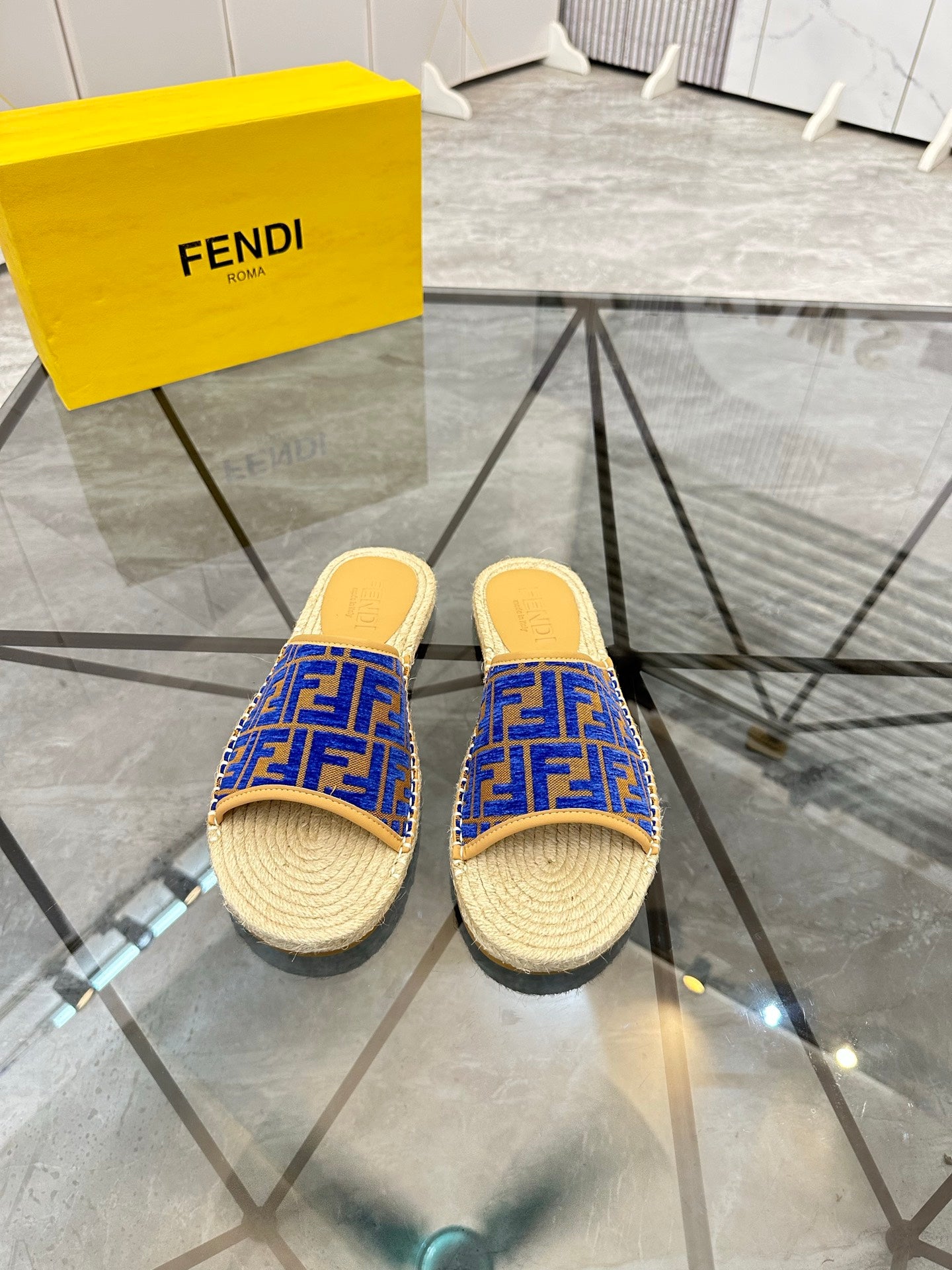 LuxluxHouse Best Quality Sandals Fendi
