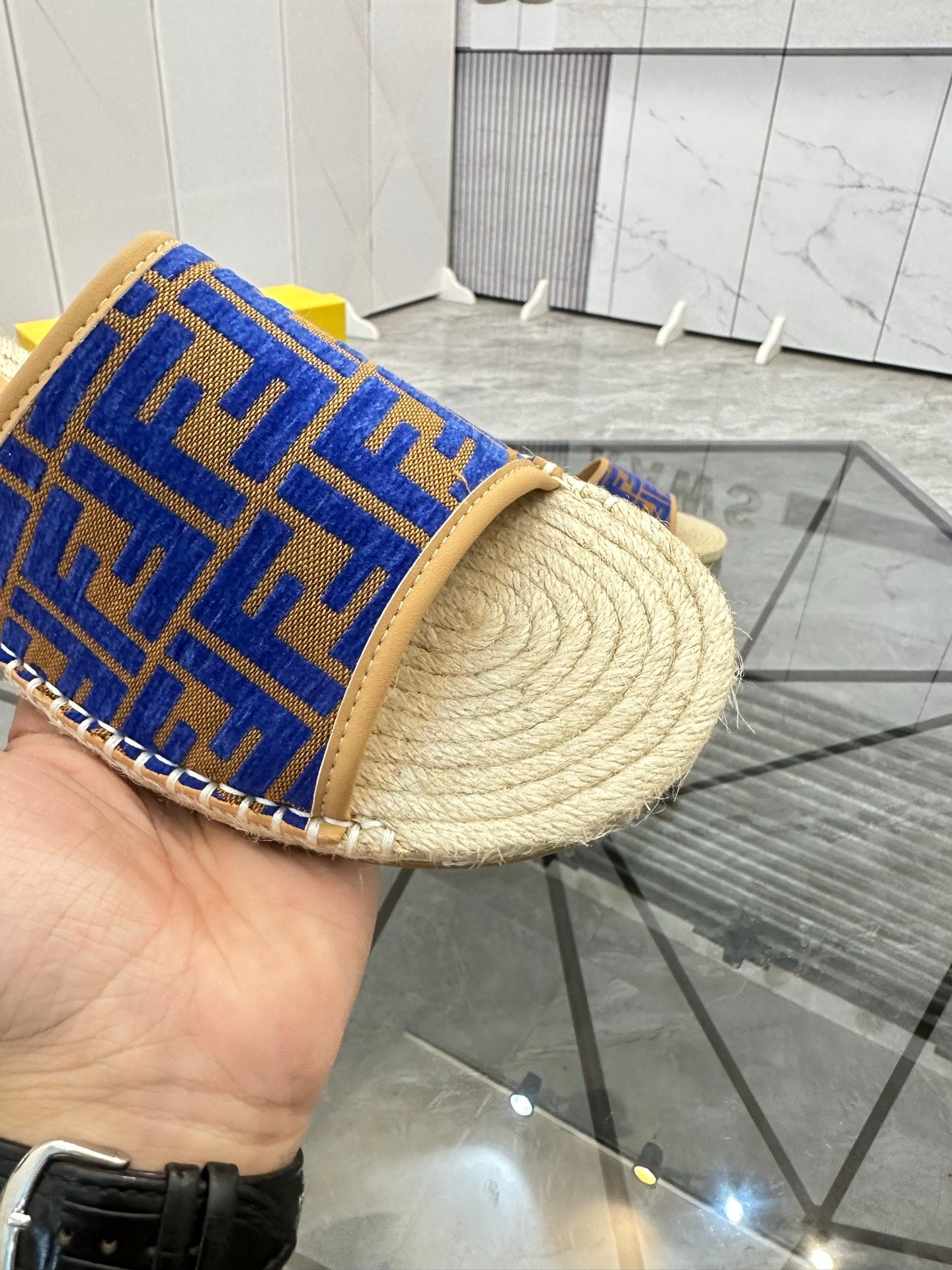 LuxluxHouse Best Quality Sandals Fendi