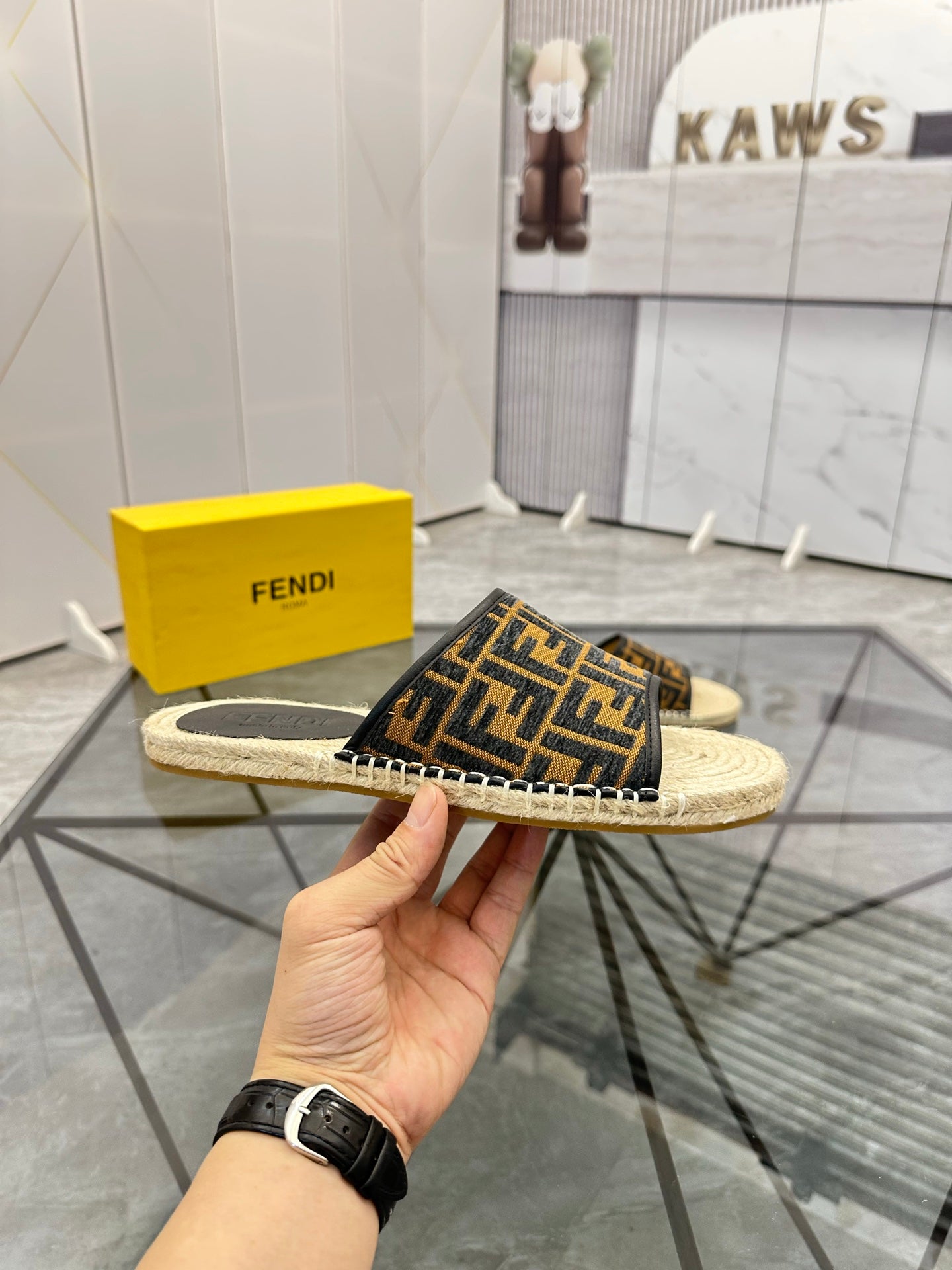 LuxluxHouse Best Quality Sandals Fendi