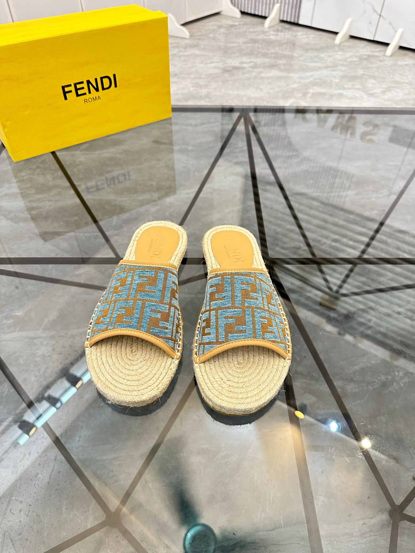 LuxluxHouse Best Quality Sandals Fendi