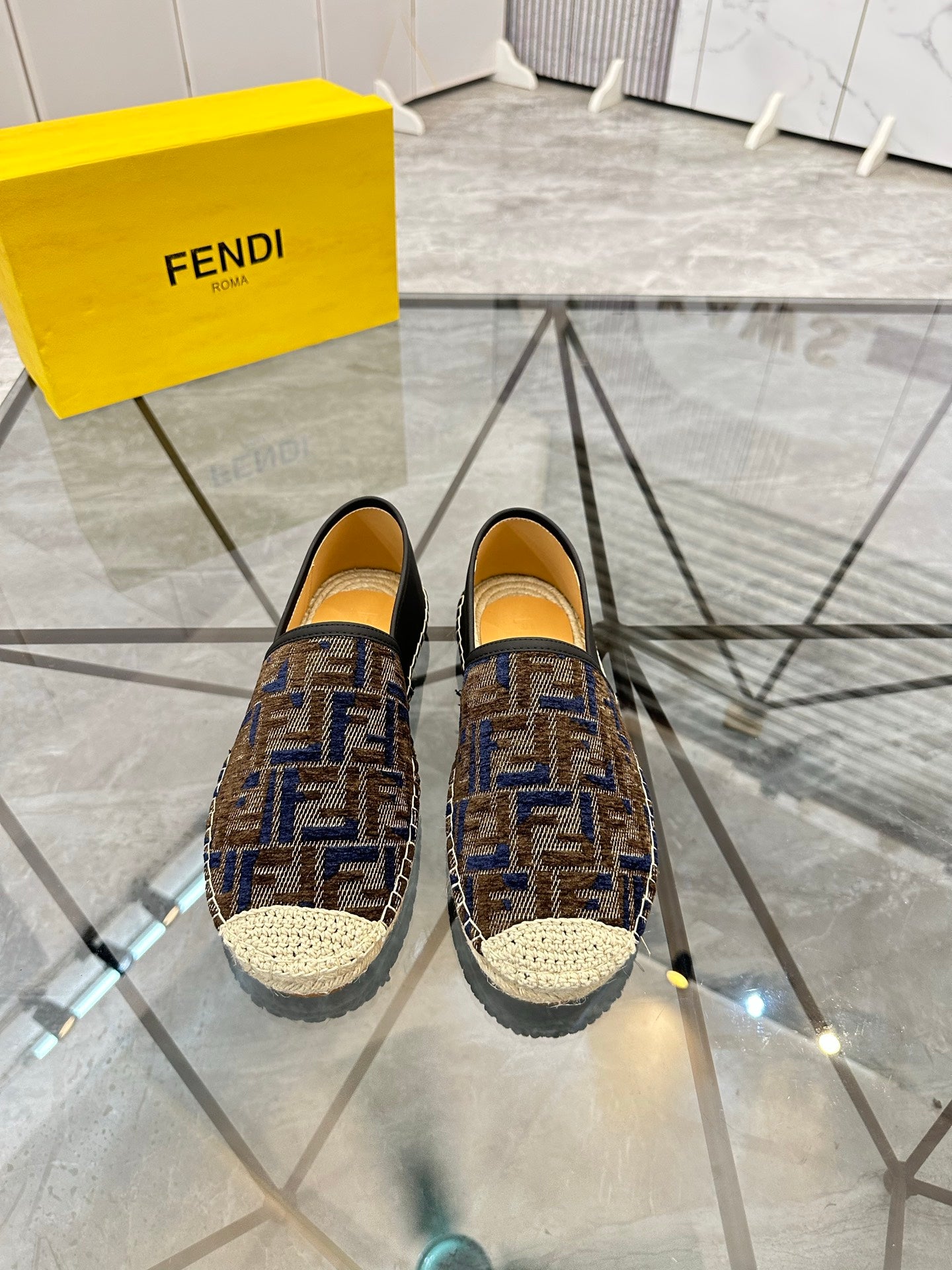 LuxluxHouse Best Quality Shoes Fendi
