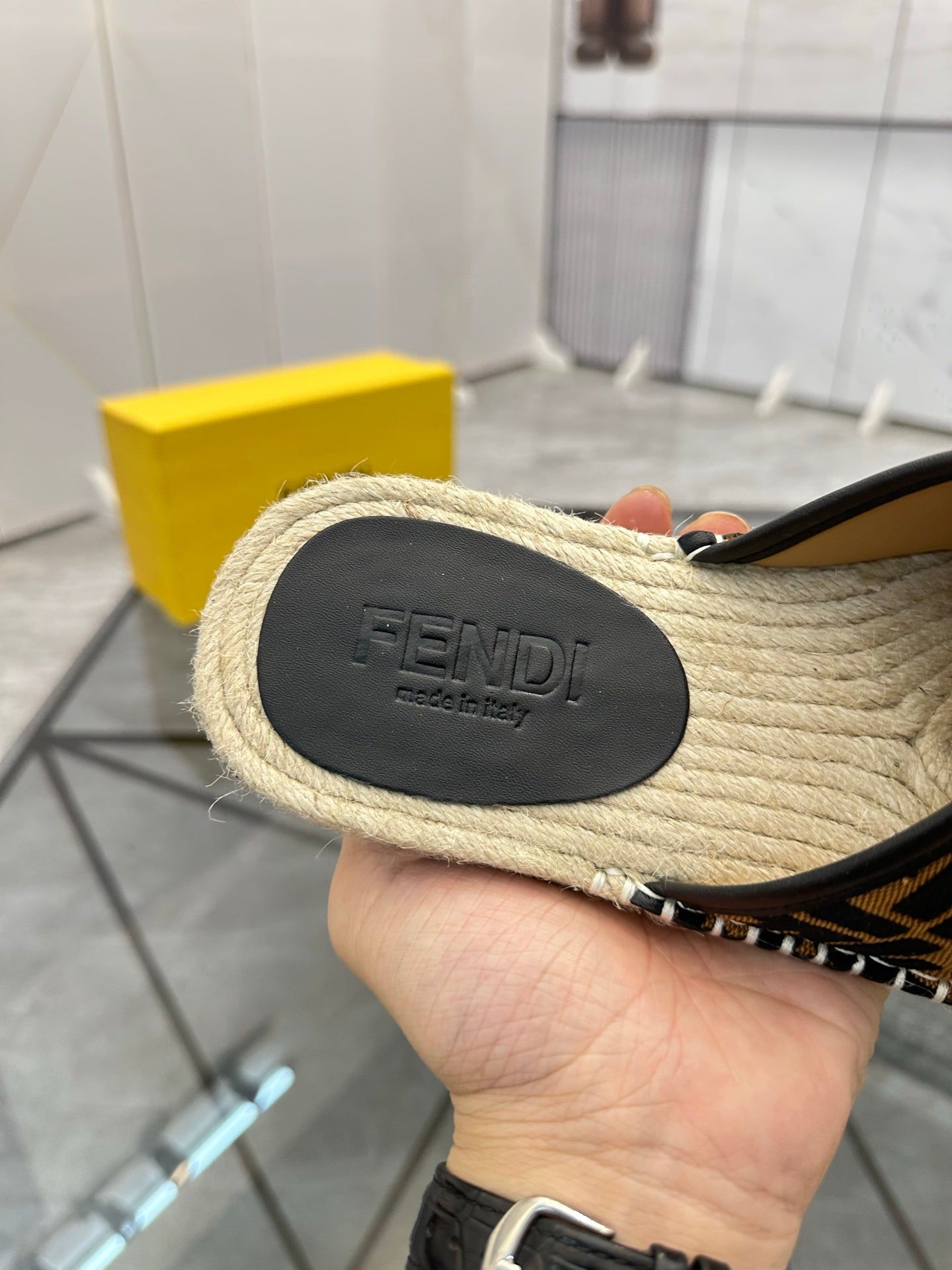 LuxluxHouse Best Quality Sandals Fendi