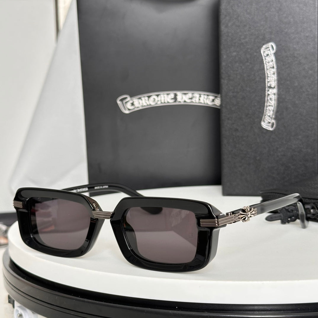 LuxluxHouse Best Quality Glasses Chrome Hearts