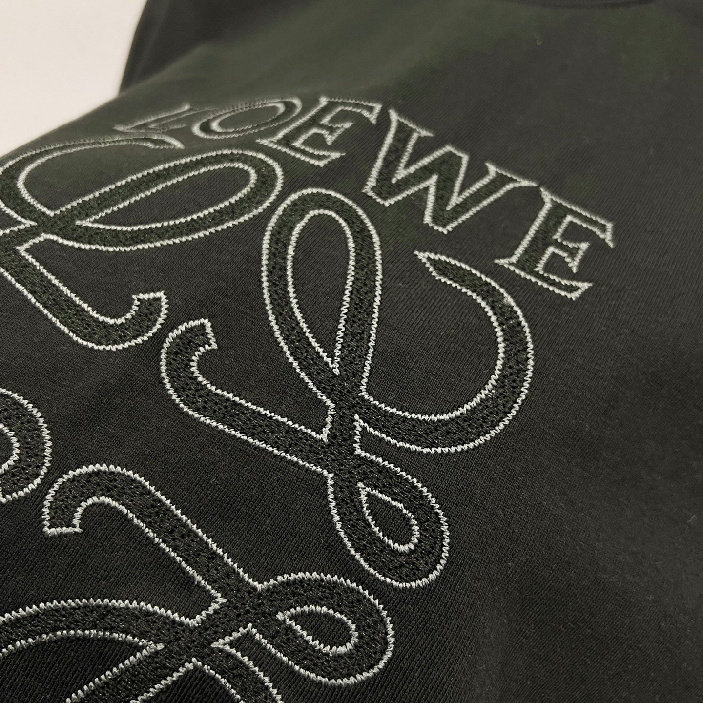 LuxluxHouse Best Quality Clothes T-shirt Loewe