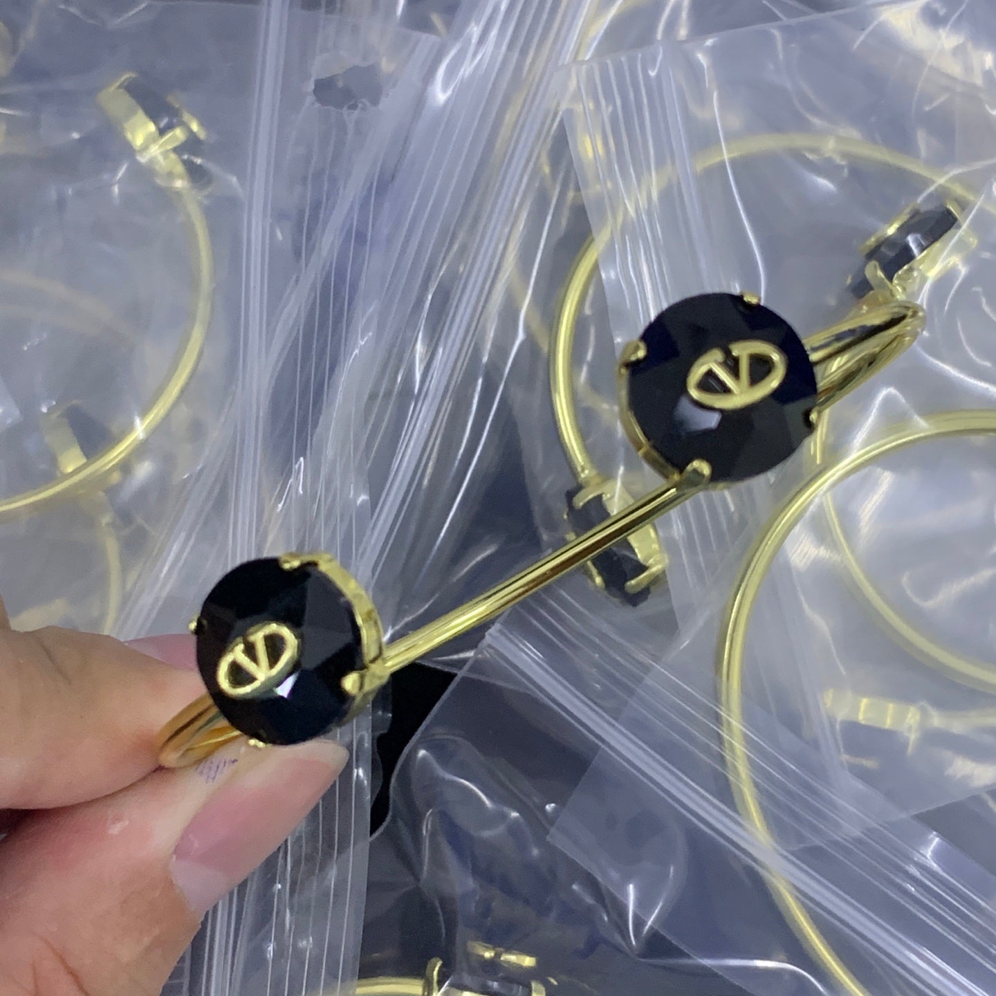 LuxluxHouse Low Price And High Quality Accessories Valentino