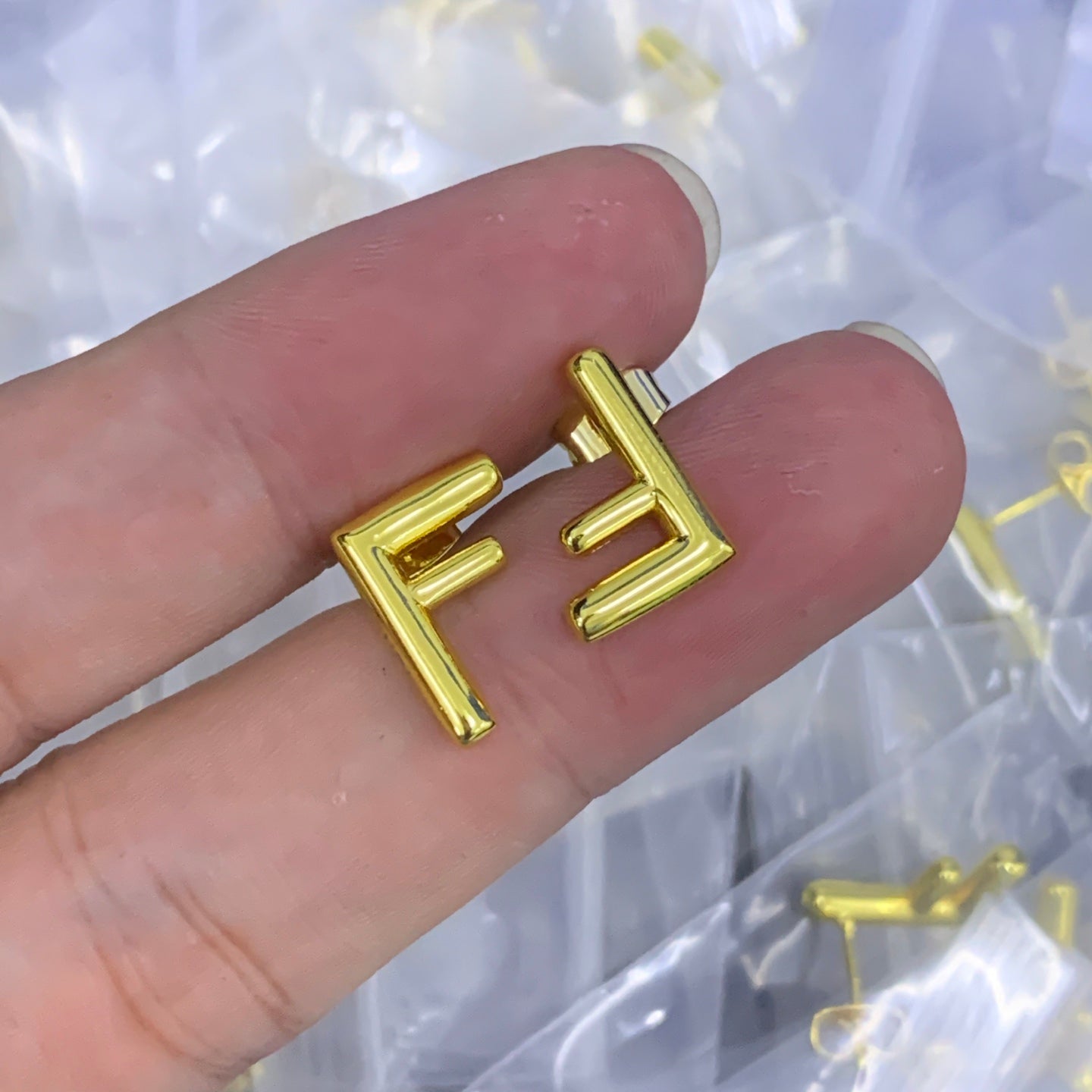 LuxluxHouse Low Price And High Quality Accessories Fendi