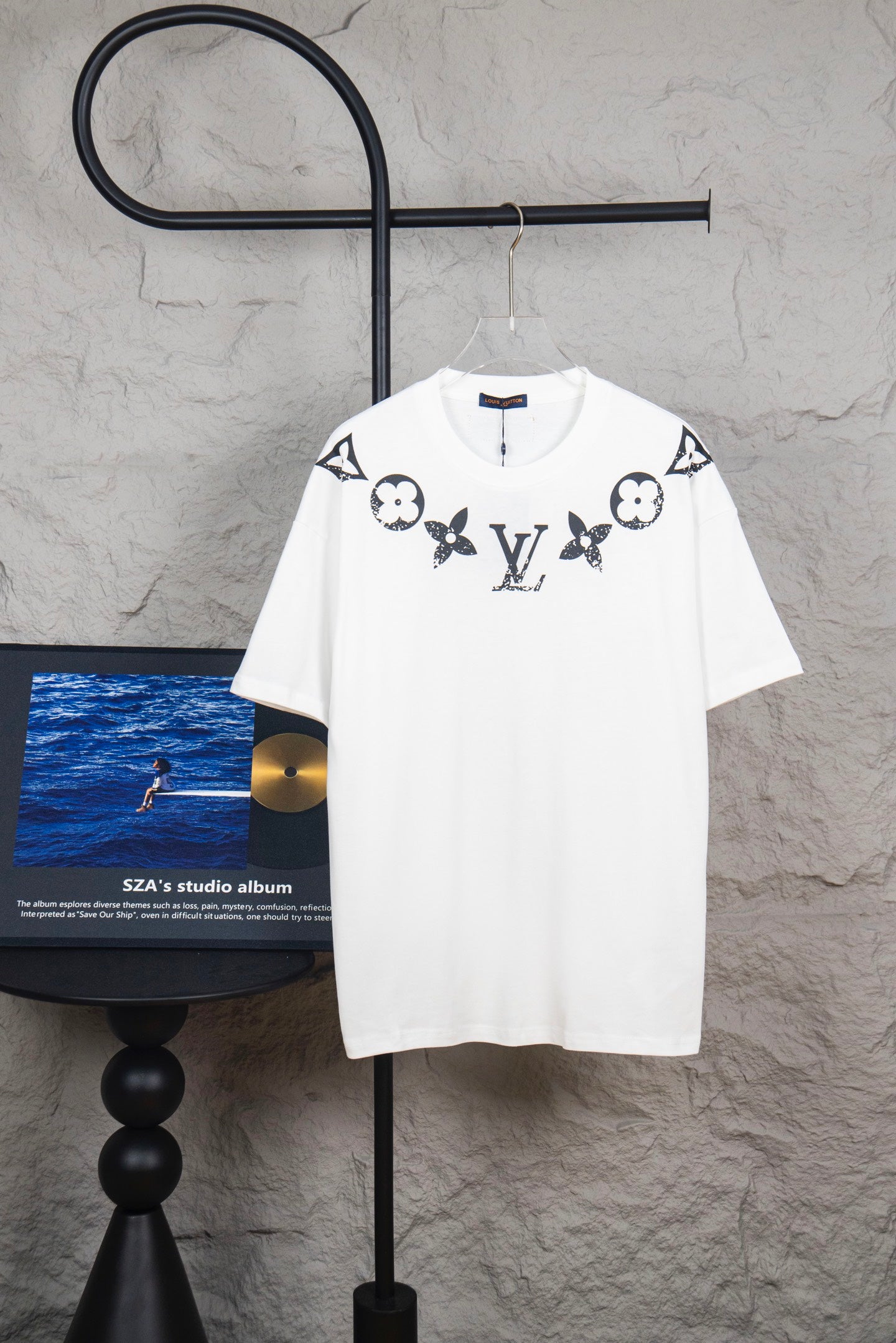 LuxluxHouse Best Quality Clothes T-shirt Louis Vuitton