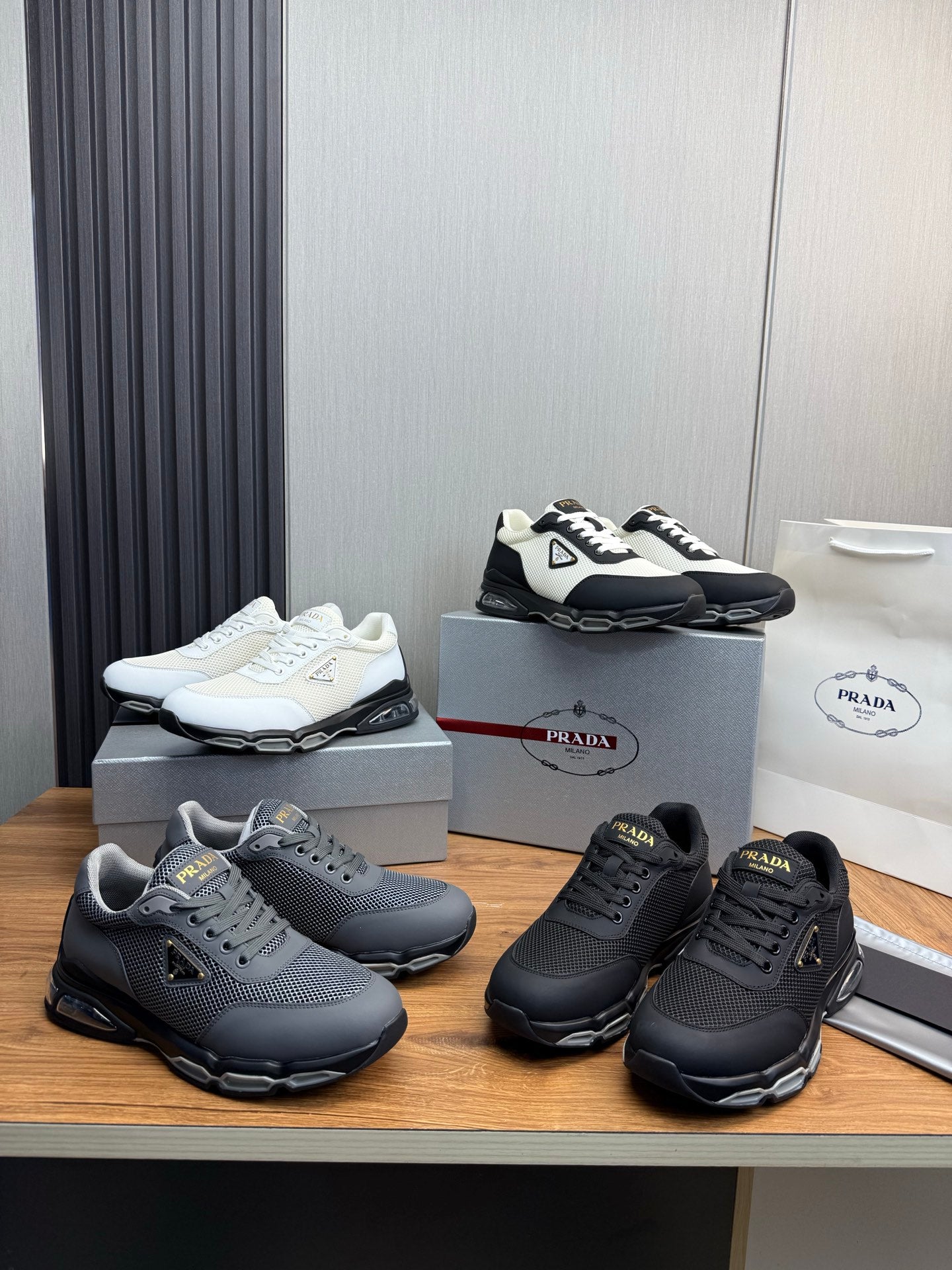LuxluxHouse Best Quality Shoes Prada