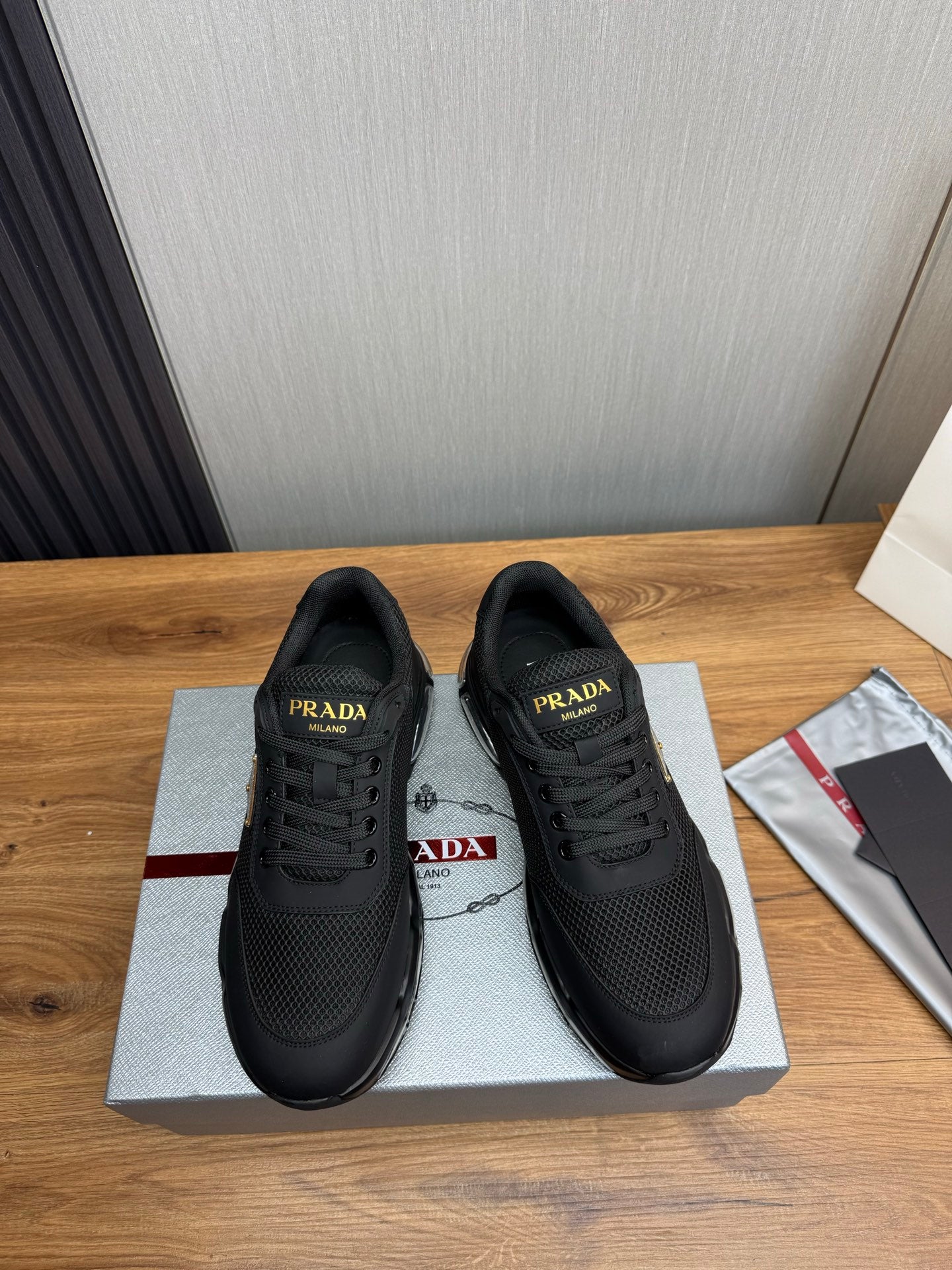 LuxluxHouse Best Quality Shoes Prada