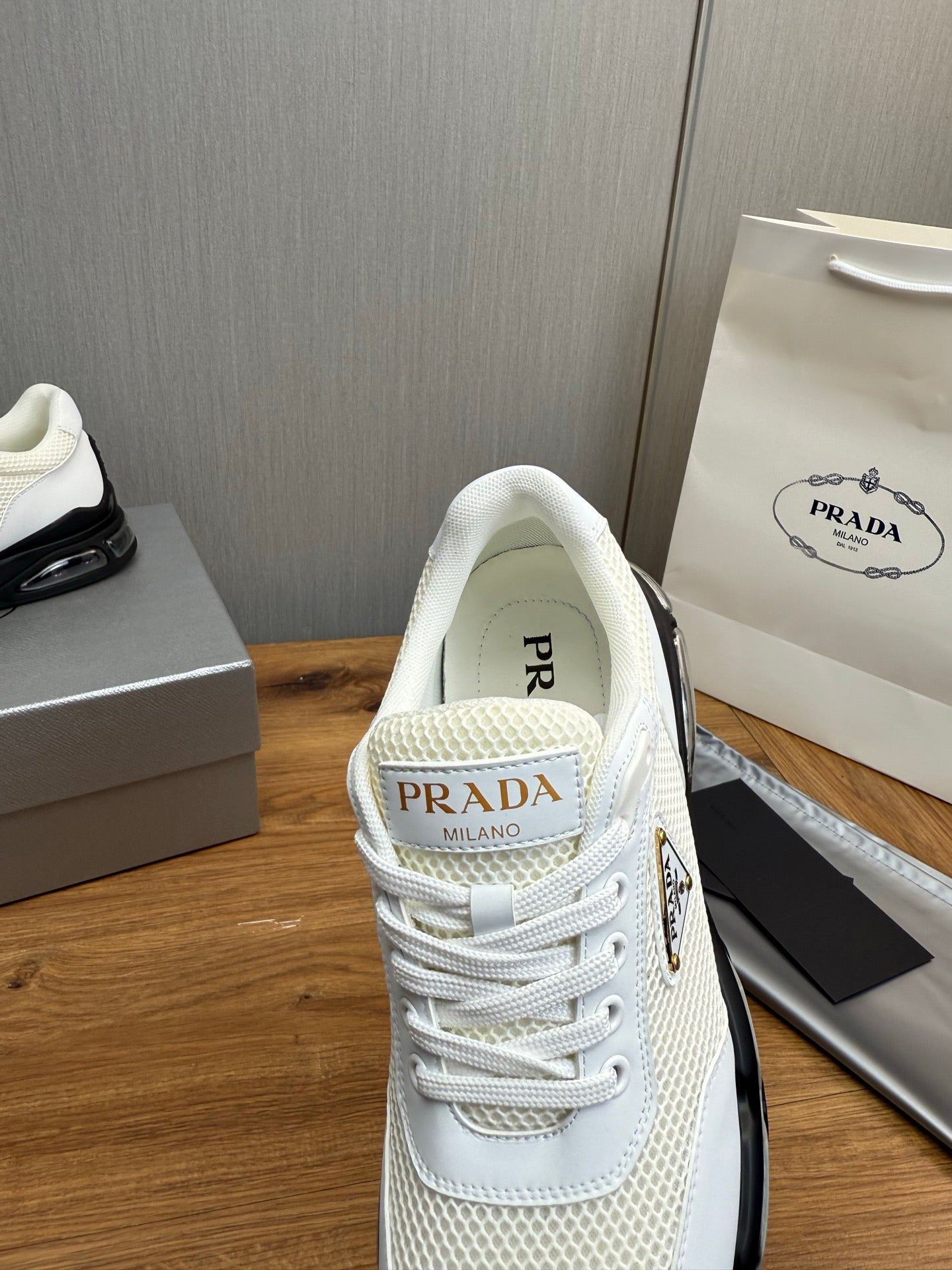 LuxluxHouse Best Quality Shoes Prada