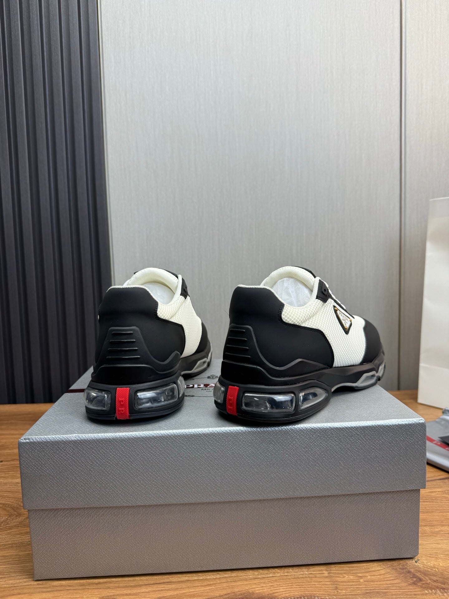 LuxluxHouse Best Quality Shoes Prada
