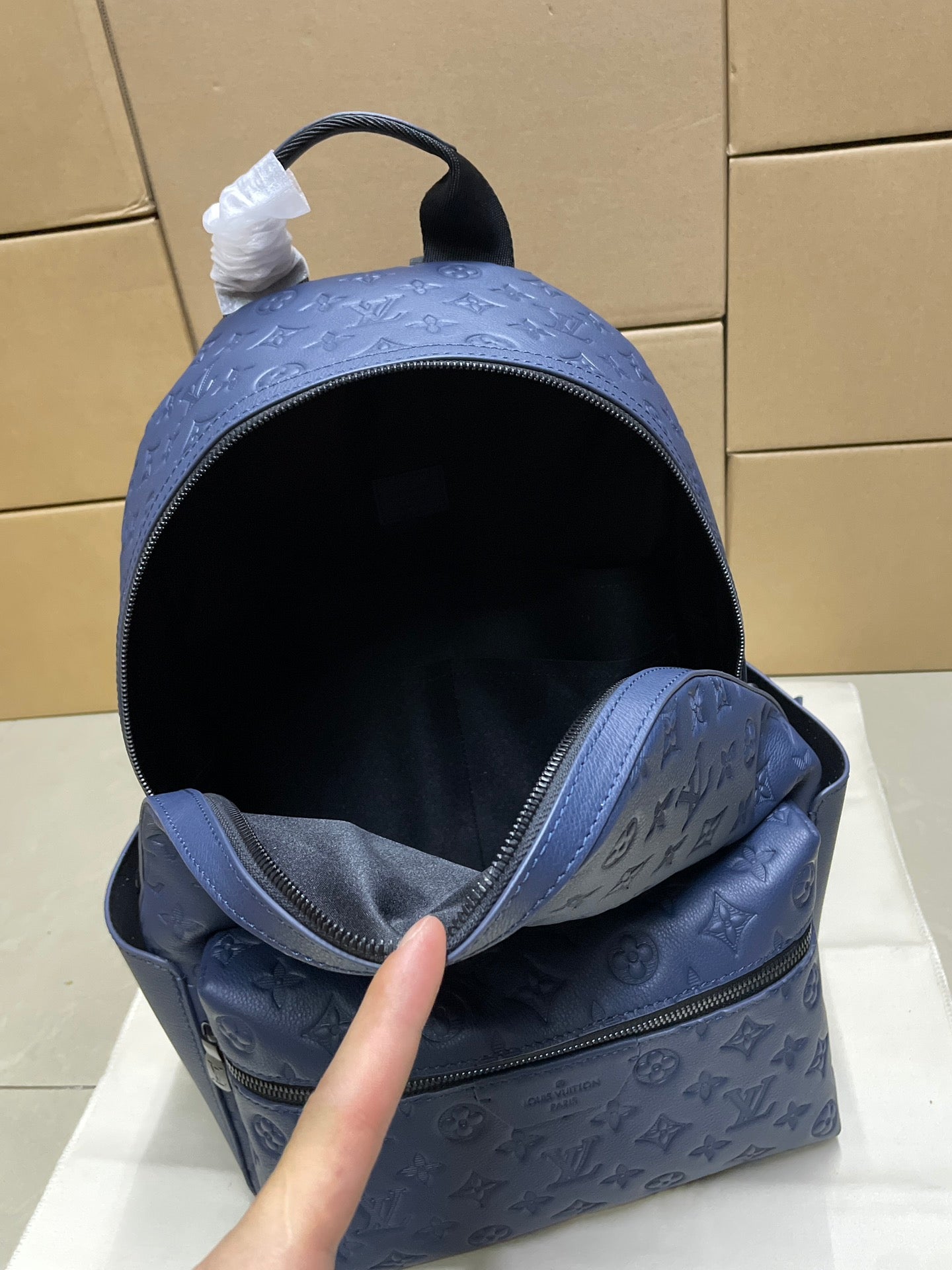 LuxluxHouse Best Quality Bags Louis Vuitton Men