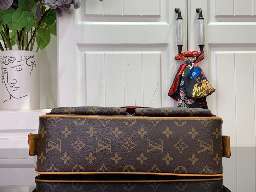 LuxluxHouse Best Quality Bags Louis Vuitton Women Men