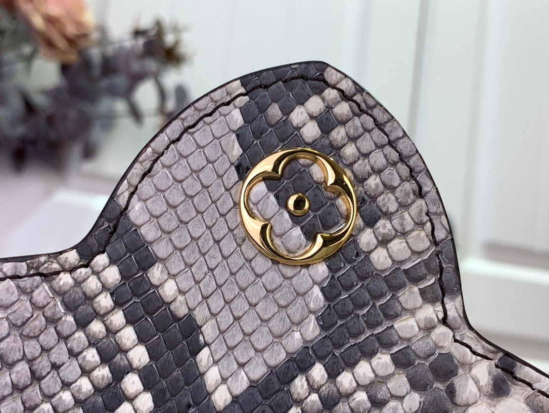 LuxluxHouse Best Quality Bags Louis Vuitton Women Men