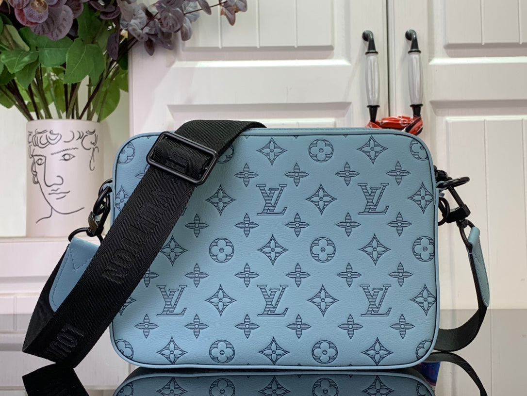 LuxluxHouse Best Quality Bags Louis Vuitton Women Men